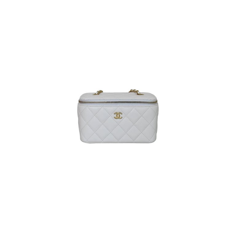 Chanel Jennie MakeUp Bag — So Loretta