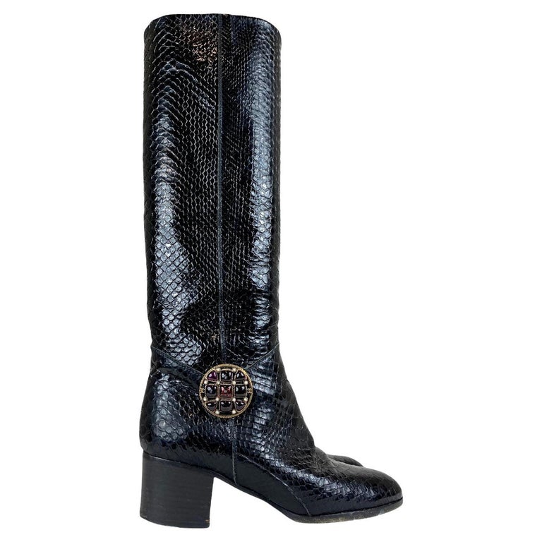 oud Drink water Verbinding verbroken Chanel Snakeskin Boots For Sale at 1stDibs | chanel 9 boots, chanel nine  boots, channel 9 boots