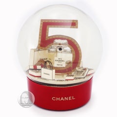 Chanel Snow Globe 2015 Large Shopping Bags No 5 Bottle Home Decor Limited in Box