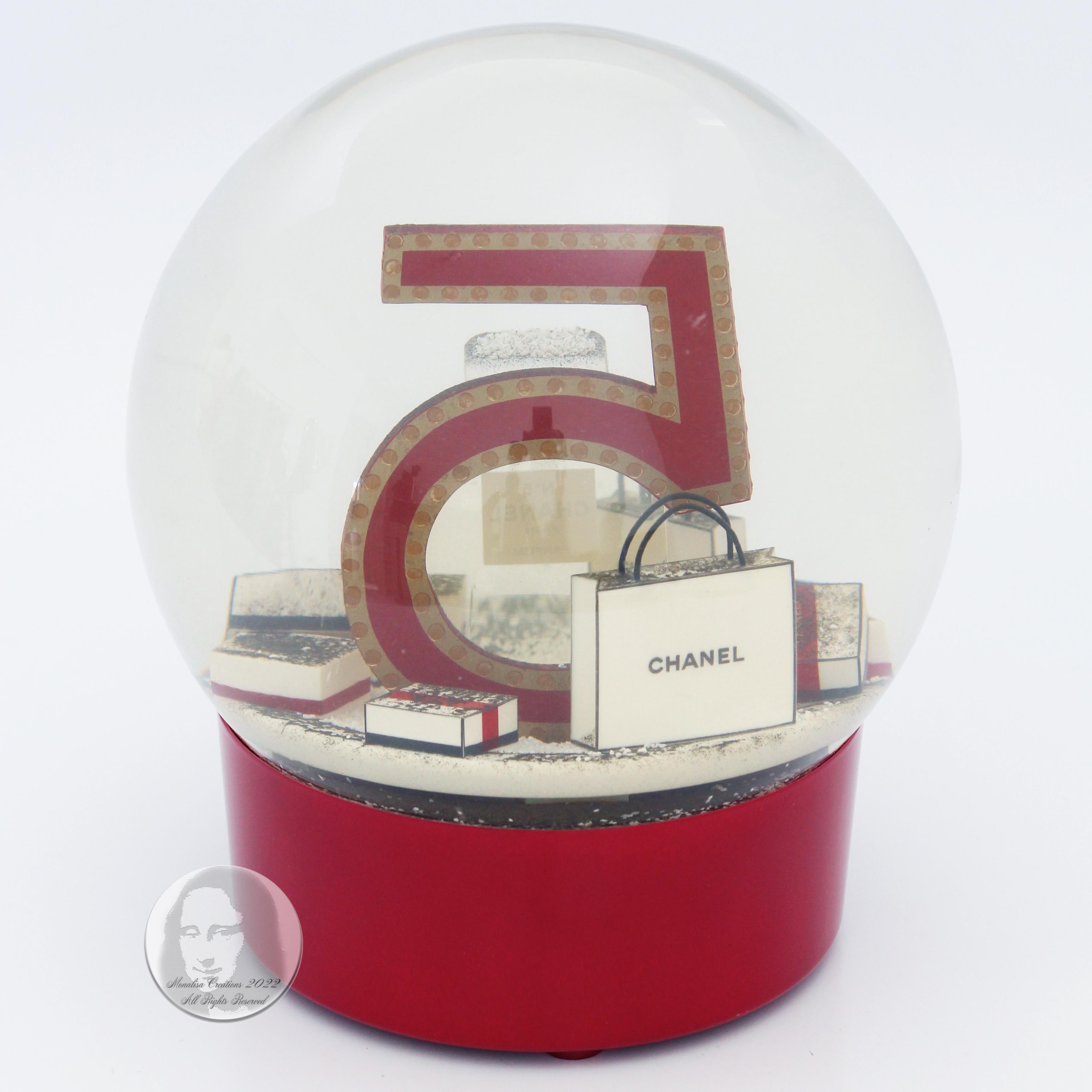 Chanel Snow Globe 2015 Large Shopping Bags No 5 Bottle Home Decor Limited in Box 1