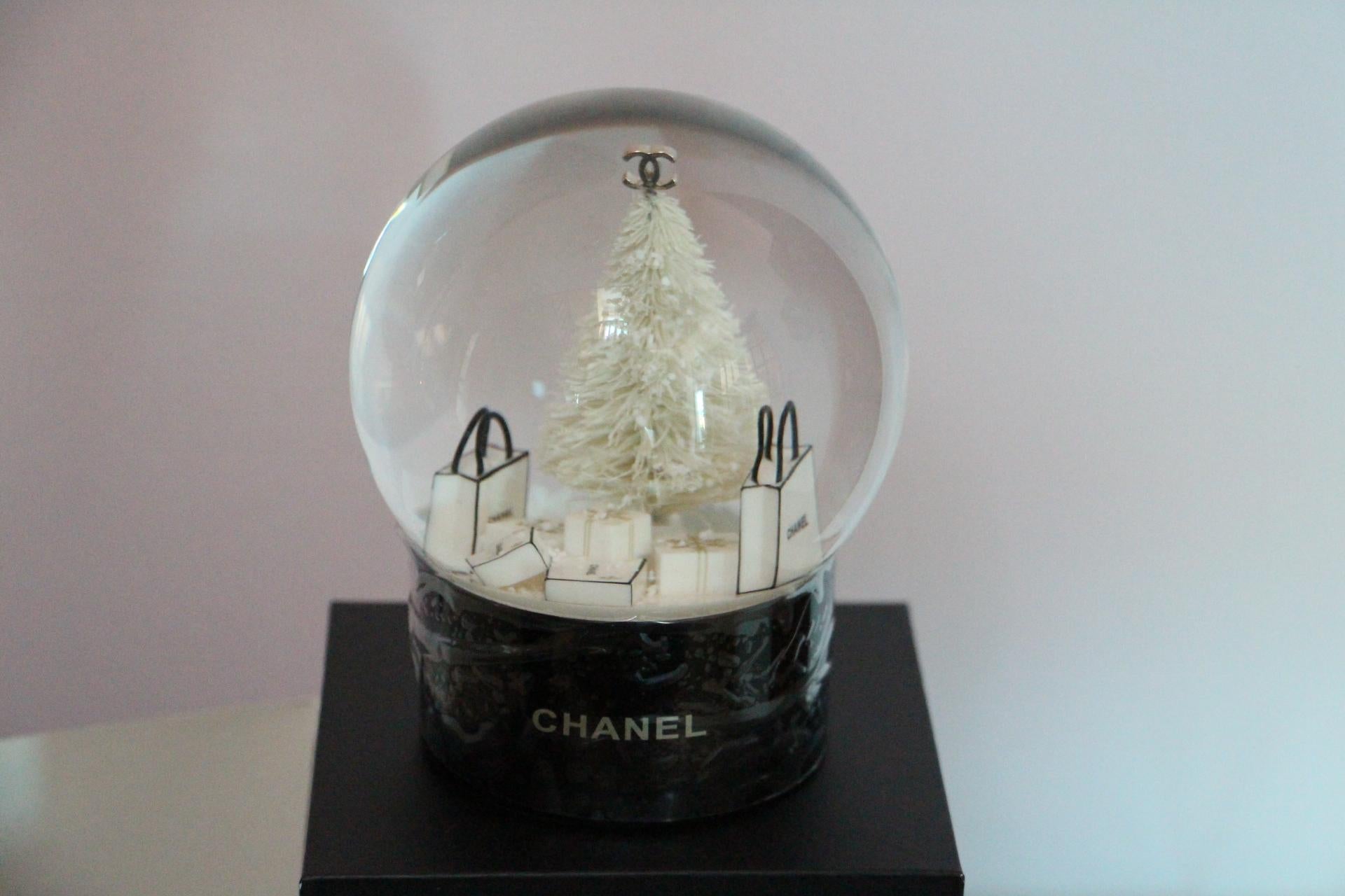 Chanel Snow Globe Dome 5