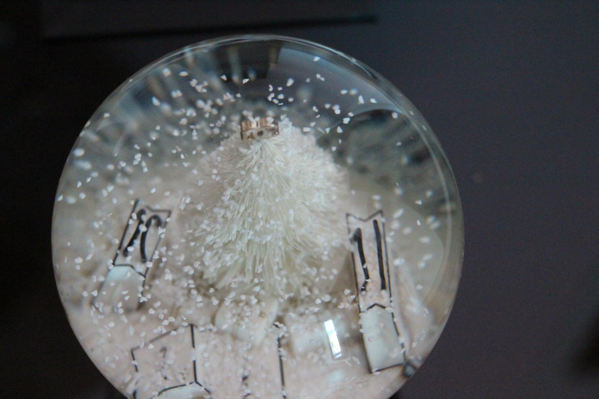 chanel snow globes