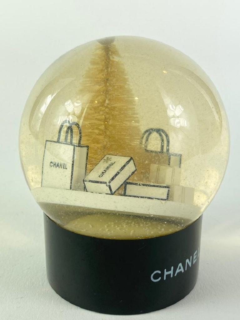 Beige Chanel Snow Globe Paperweight Holiday Gift 2C1117   For Sale