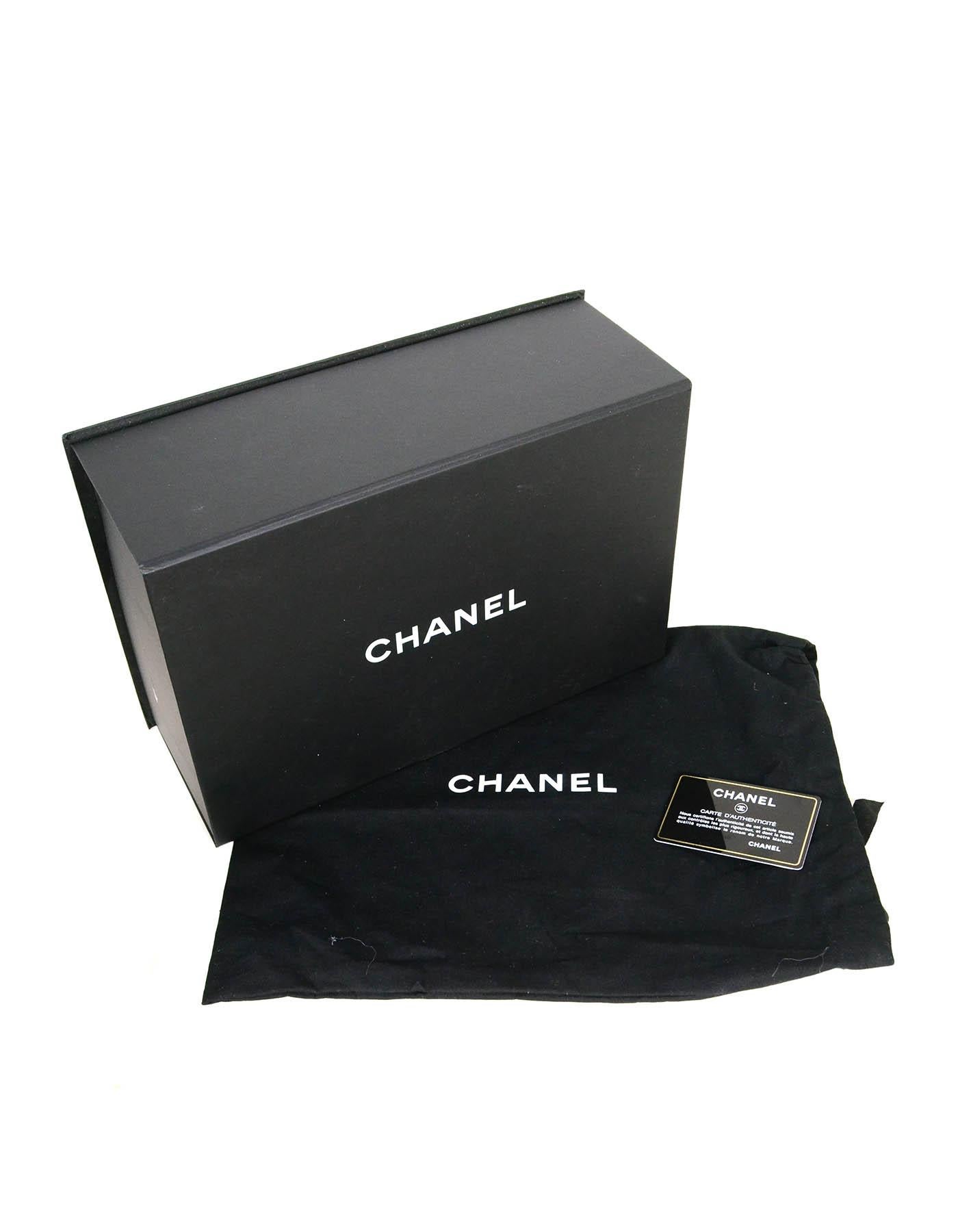 Chanel So Schwarze gesteppte Reissue 226 klassische Klappentasche aus Kalbsleder 2,55 im Angebot 5