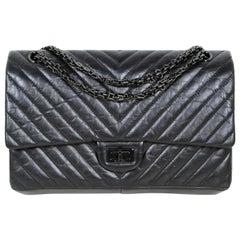 Chanel Bolso con Solapa Clásico 2.55 Reissue 226 Acolchado de Piel de Becerro Tan Negro