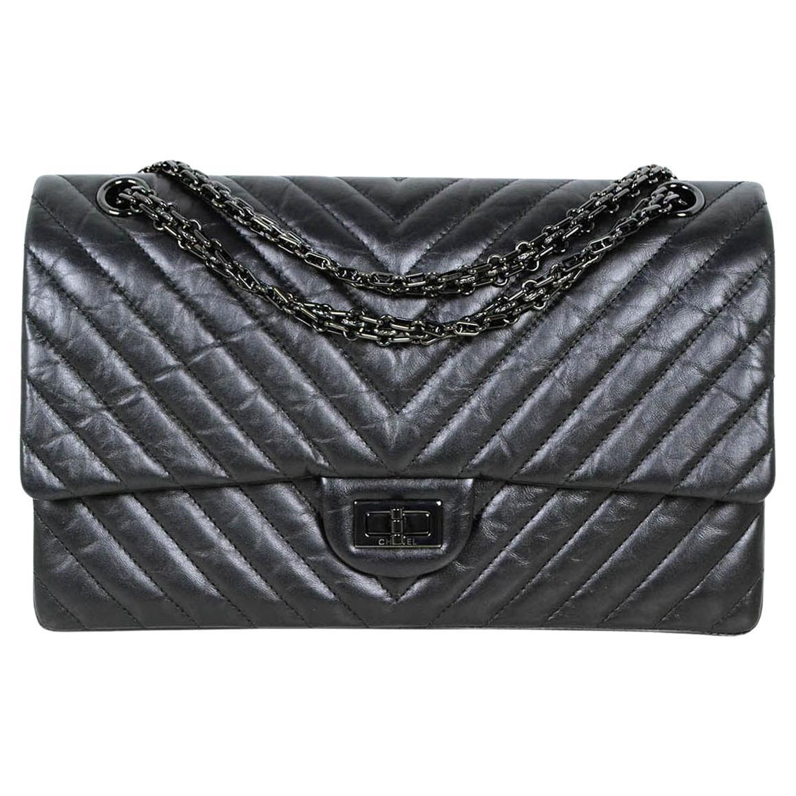 Chanel So Black Calfskin Leather Quilted 2.55 Reissue 226 Classic Flap Bag For Sale