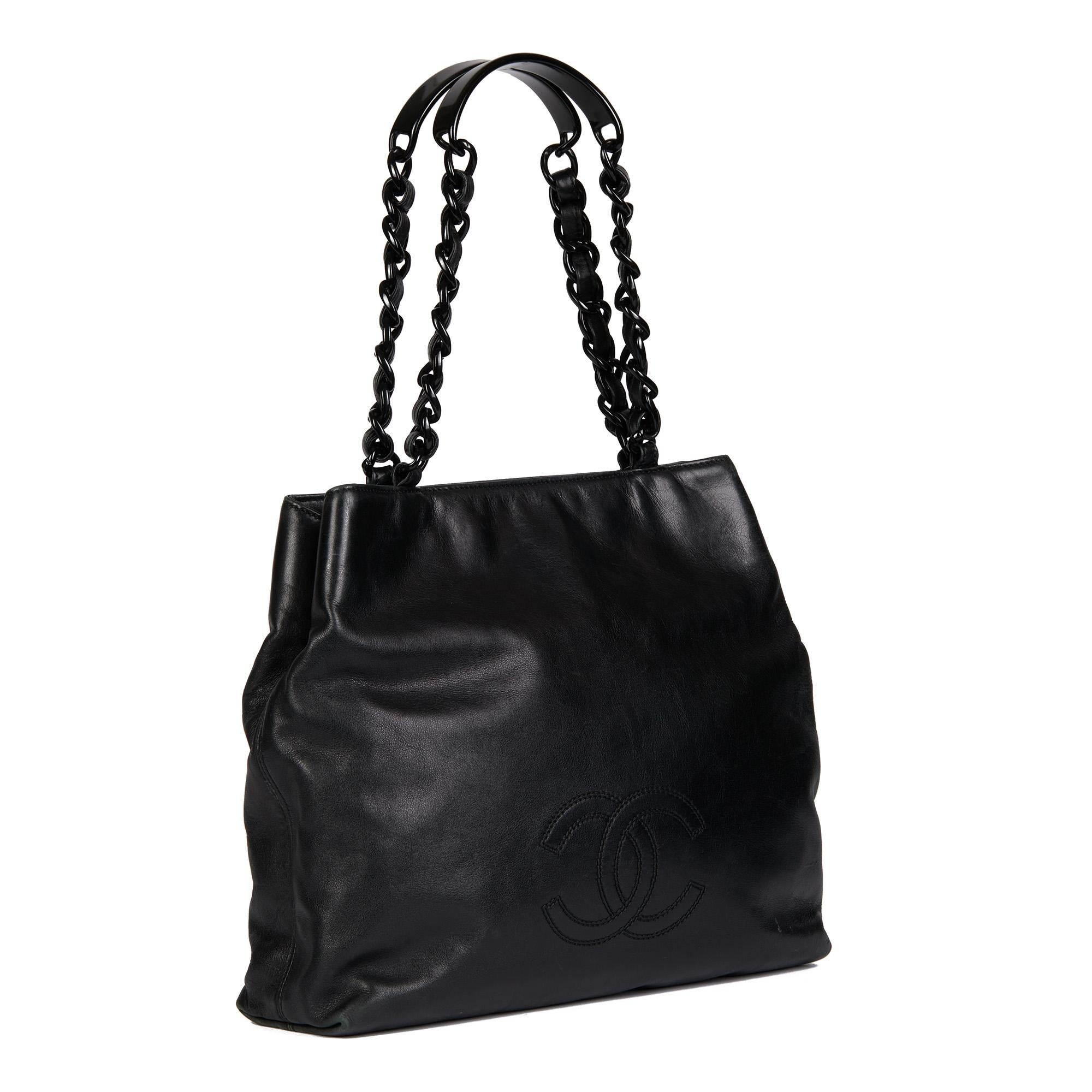 CHANEL
SO Black Calfskin Leather Vintage Timeless Shoulder Tote

Serial Number: 5582308
Age (Circa): 1997
Accompanied By: Chanel Dust Bag, Authenticity Card
Authenticity Details: Authenticity Card, Serial Sticker (Made in Italy)
Gender: Ladies
Type: