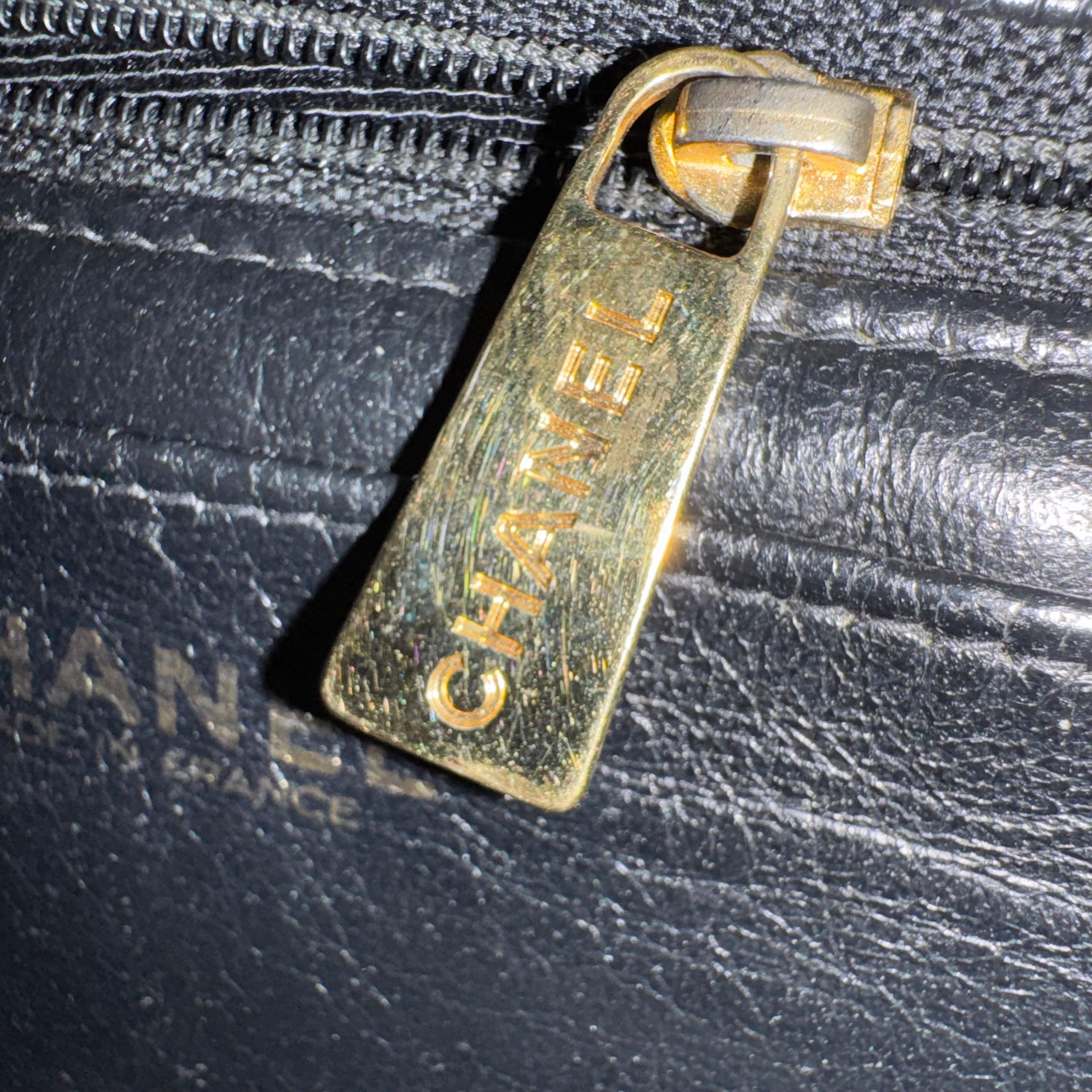 Chanel So Black Caviar Shoulder Bag Front Buckle Adjustable Strap For Sale 9