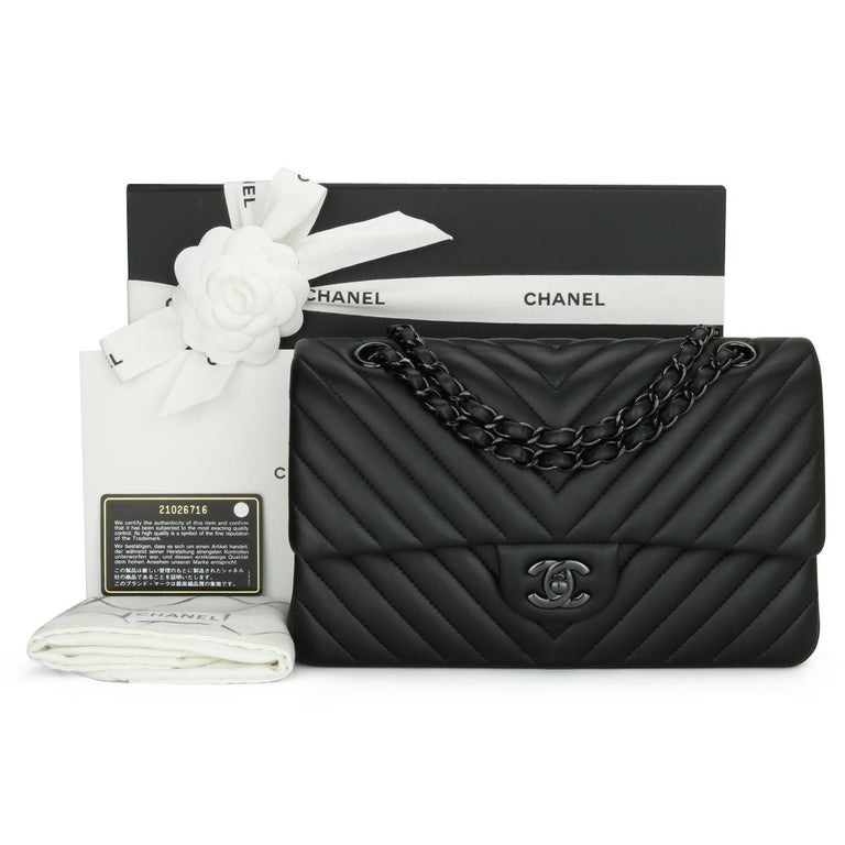 chanel black classic medium flap bag caviar