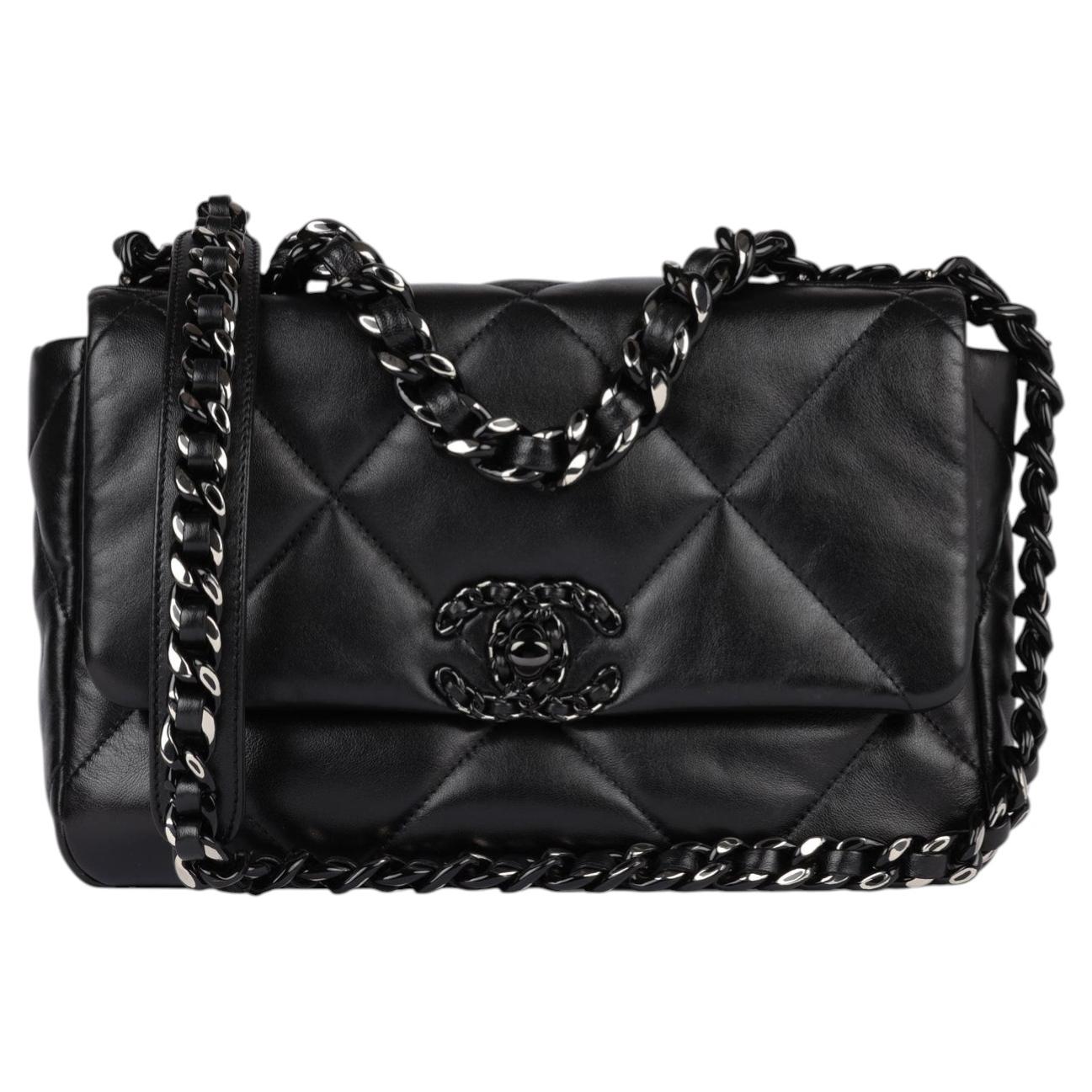 Why is Chanel 2.55 iconic?