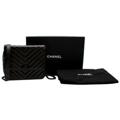 Chanel So Black Reissue 2.55 Square Chevron Wallet On Chain