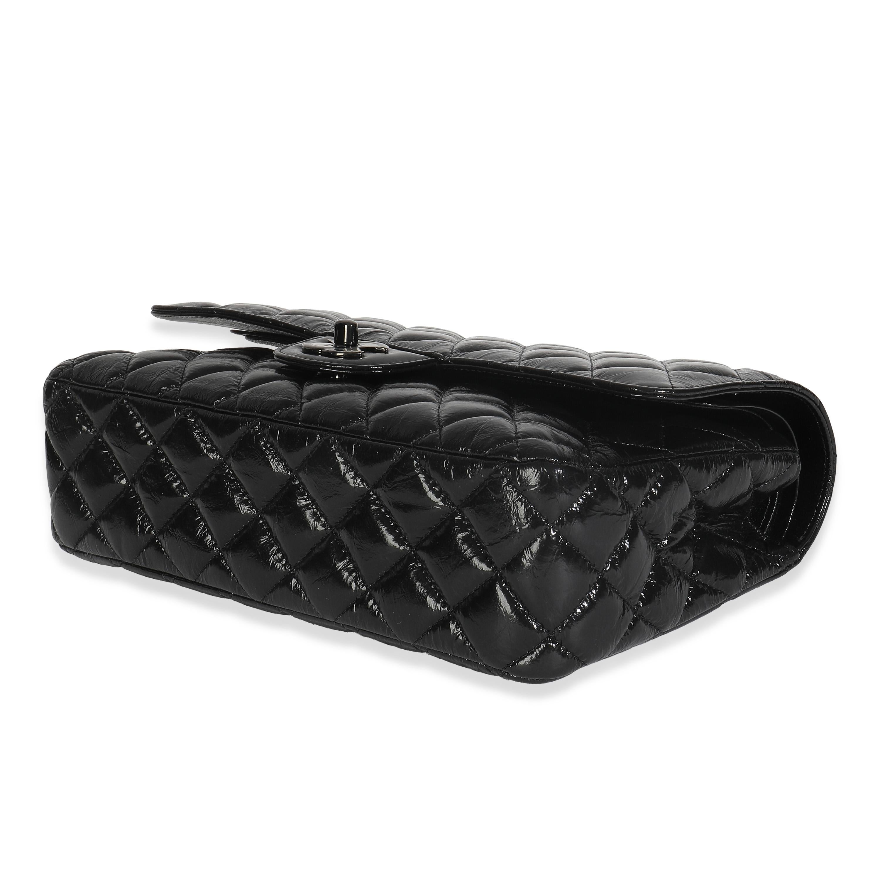Chanel So Black Shiny Crumpled Quilted Calfskin Medium Classic Double Flap Bag Pour femmes en vente