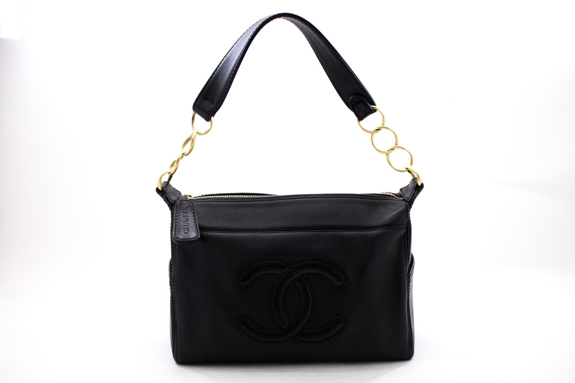 An authentic CHANEL Soft Caviar Chain Shoulder Bag Black Leather Zipper. The color is Black. The outside material is Leather. The pattern is Solid. This item is Contemporary. The year of manufacture would be 2003.
Conditions & Ratings
Outside