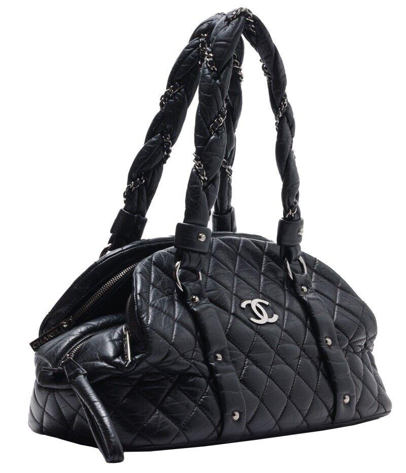Chanel Soft Lambskin Bubble gesteppte CC Tasche mit Henkel oben für Damen oder Herren im Angebot