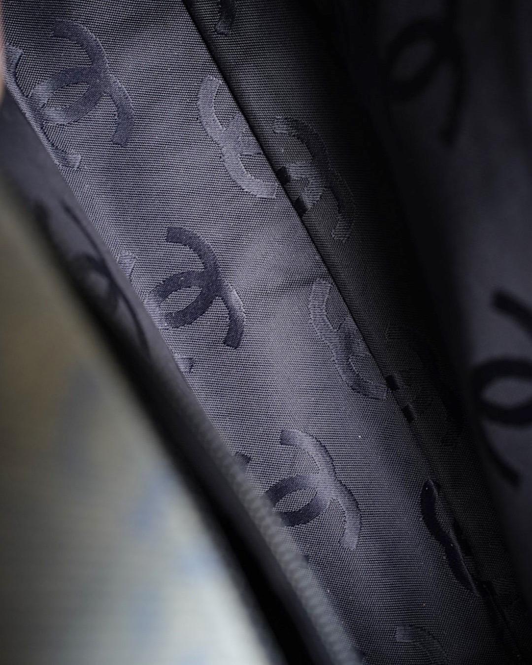 Chanel Sottospalla Chain CC Denim Azzurra en vente 8