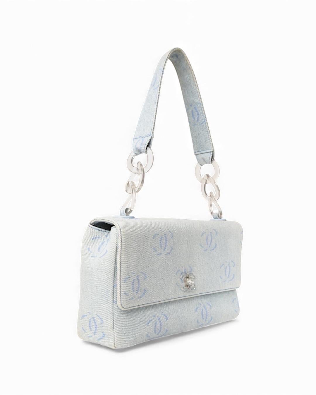 Chanel Sottospalla Chain CC Denim Azzurra Pour femmes en vente