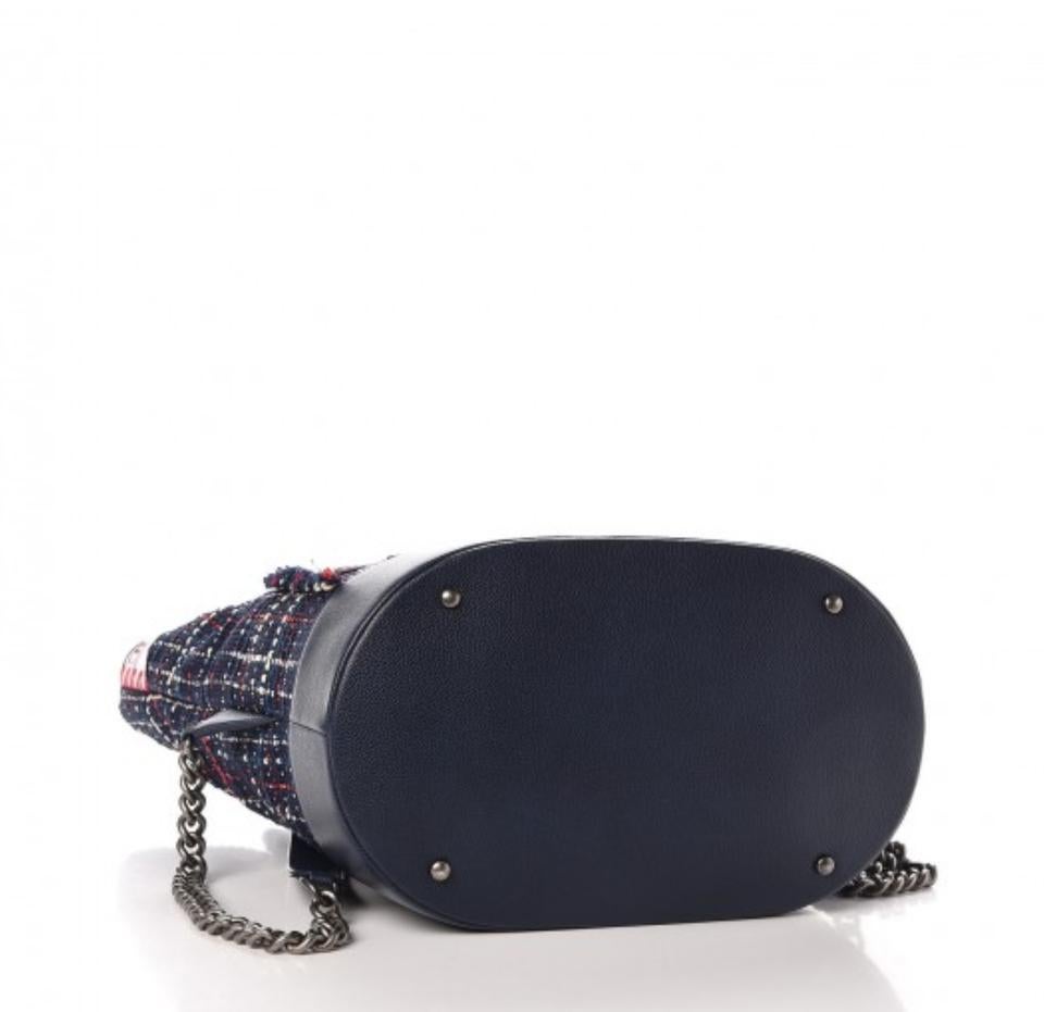Chanel Space Flight Handle Logo New Tweed Blue Navy Backpack In Good Condition For Sale In Miami, FL