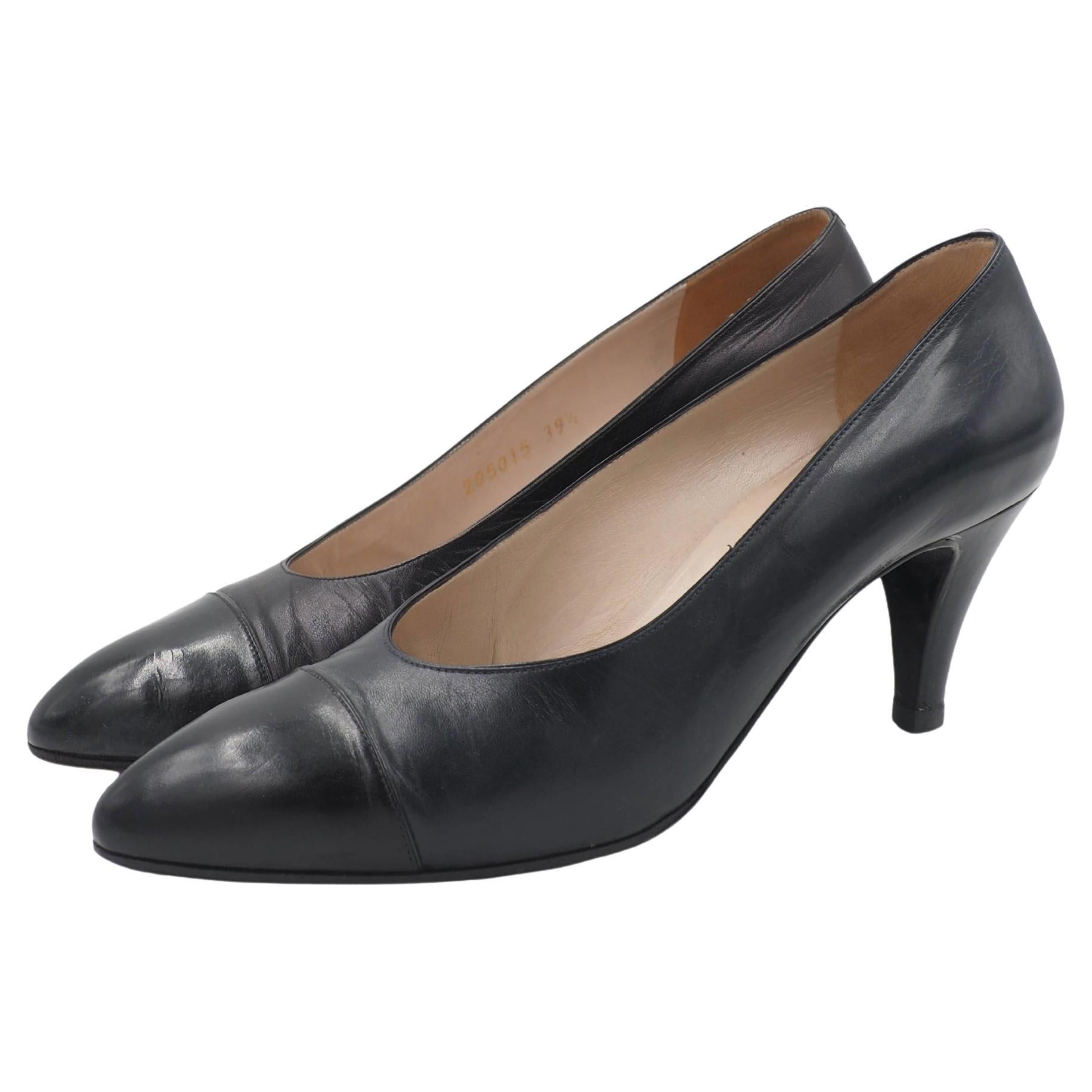 Chanel Spectator Pumps With Black Leather Toe For Sale