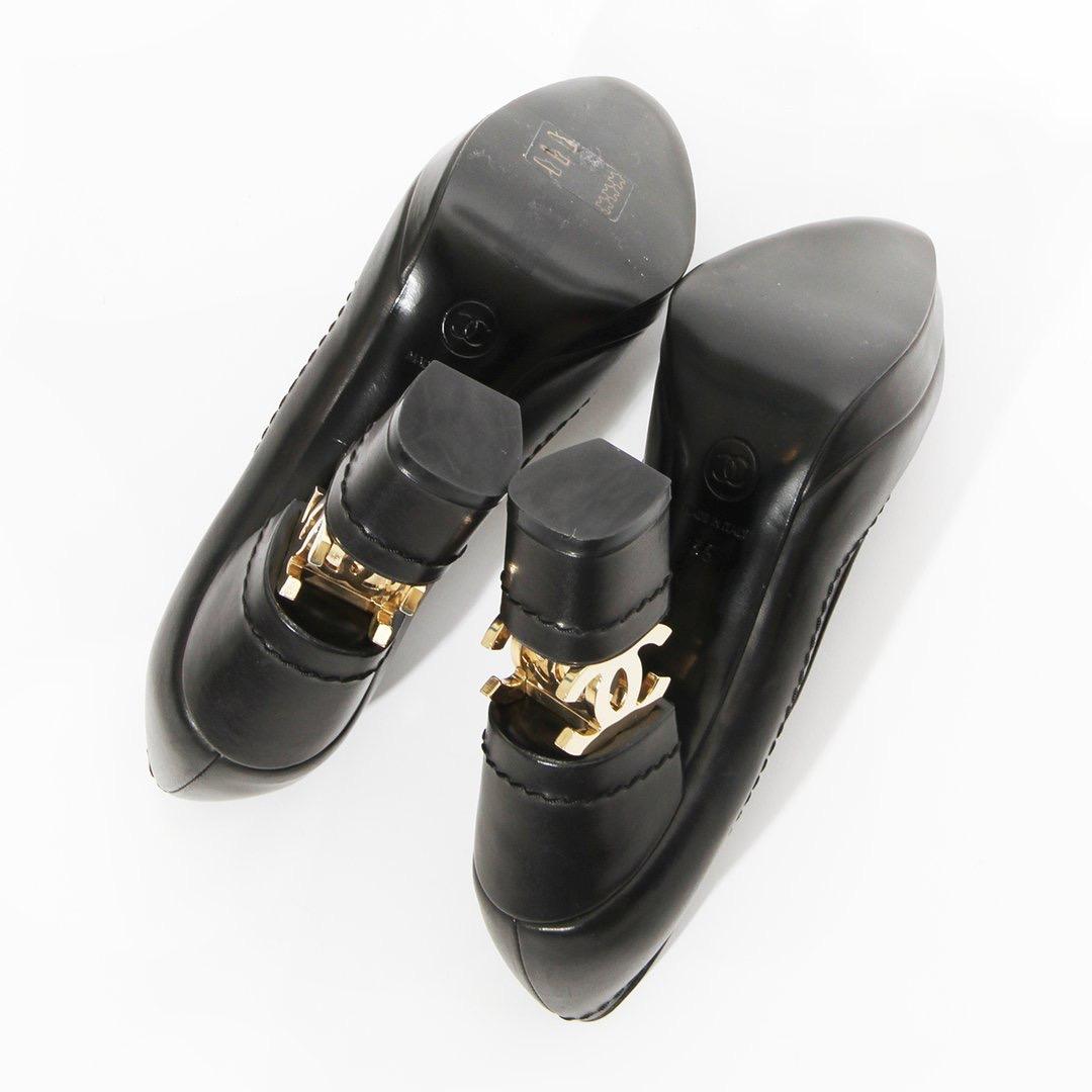 Black Chanel Split Heel ‘CC’ Logo S/S 2008 RTW Collection