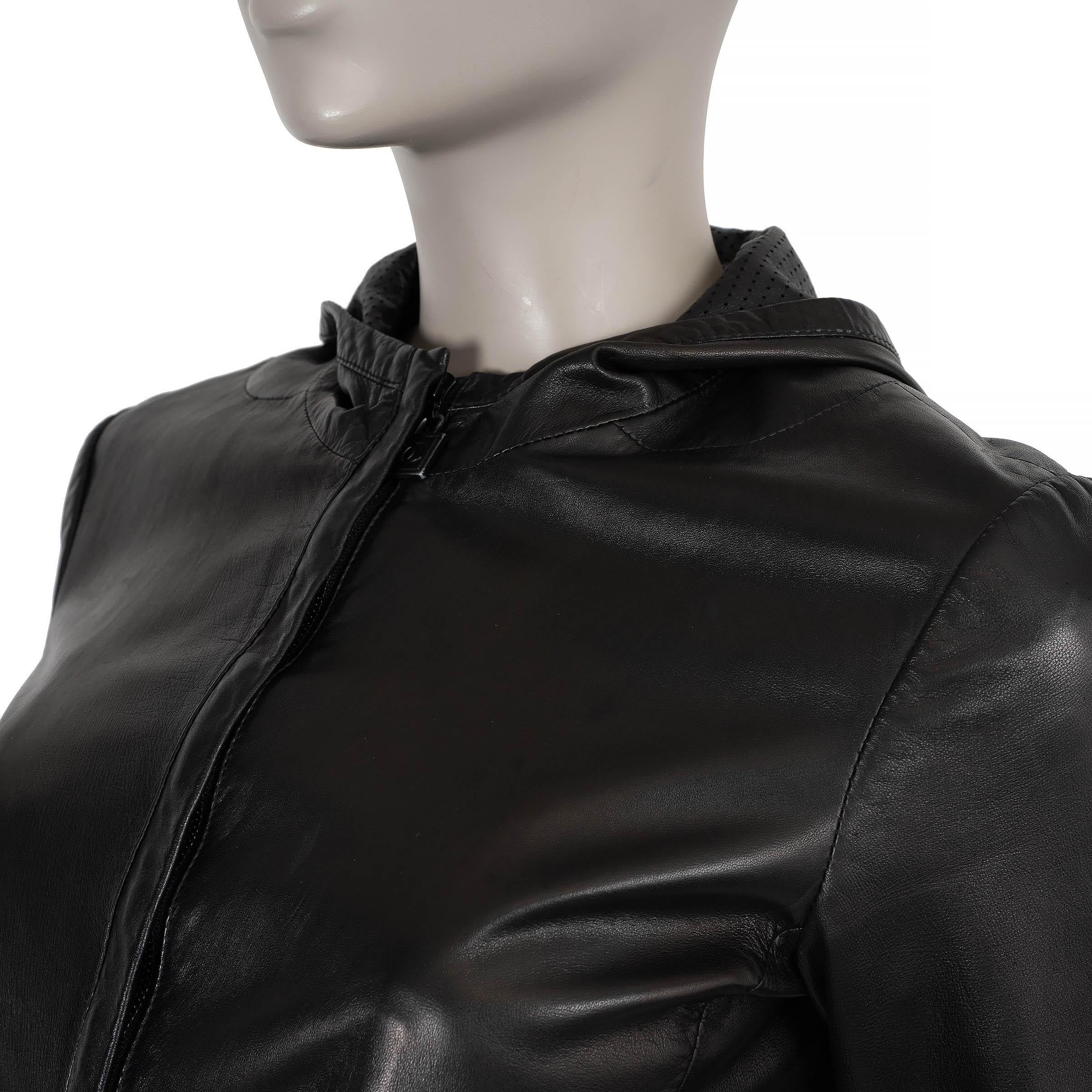 CHANEL SPORT schwarzes Leder 09P HOODED BOMBER Jacke 36 XS im Angebot 3