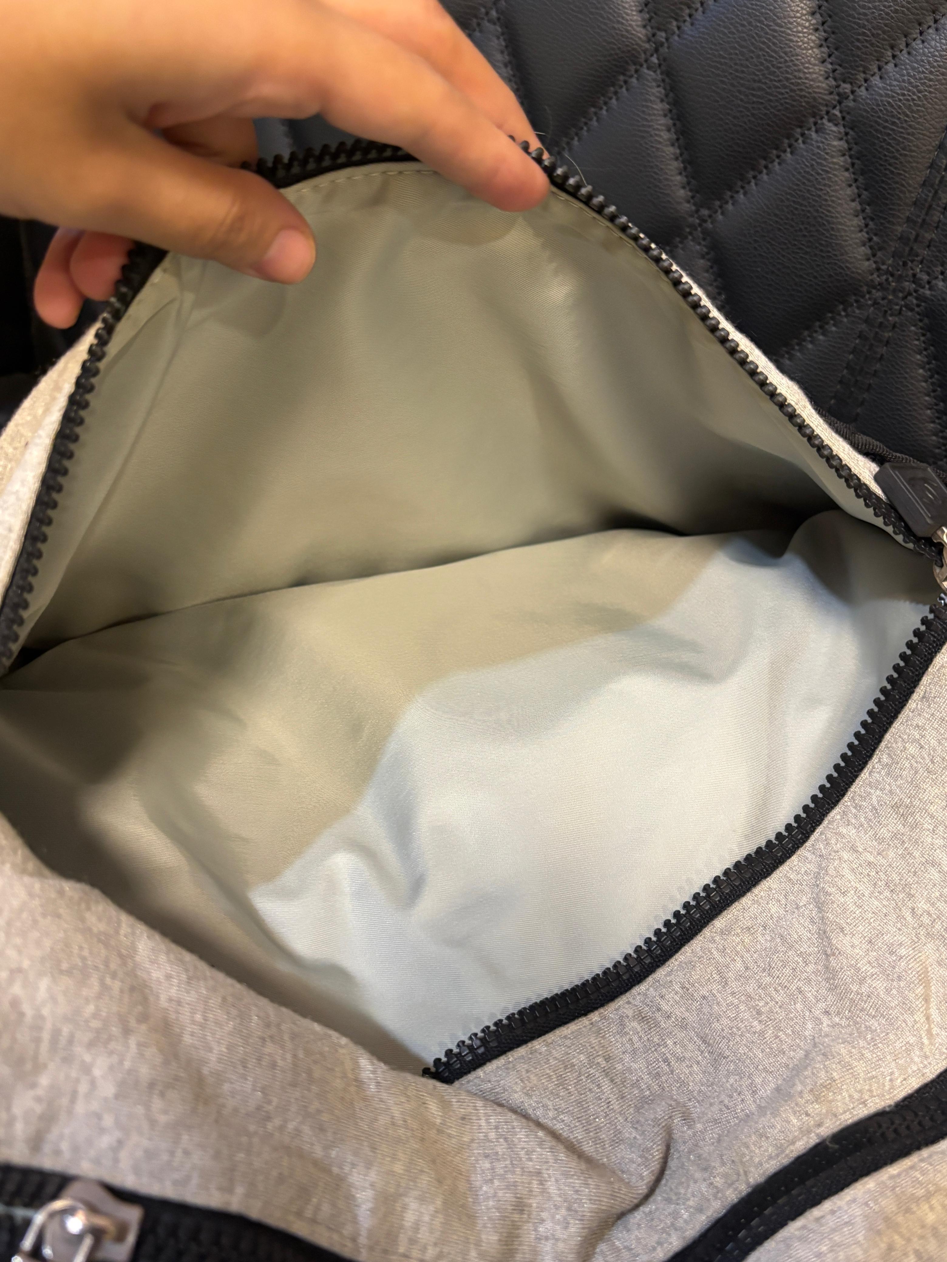 Chanel Sport Bolso Mensajero Grande Lana Gris en venta 5