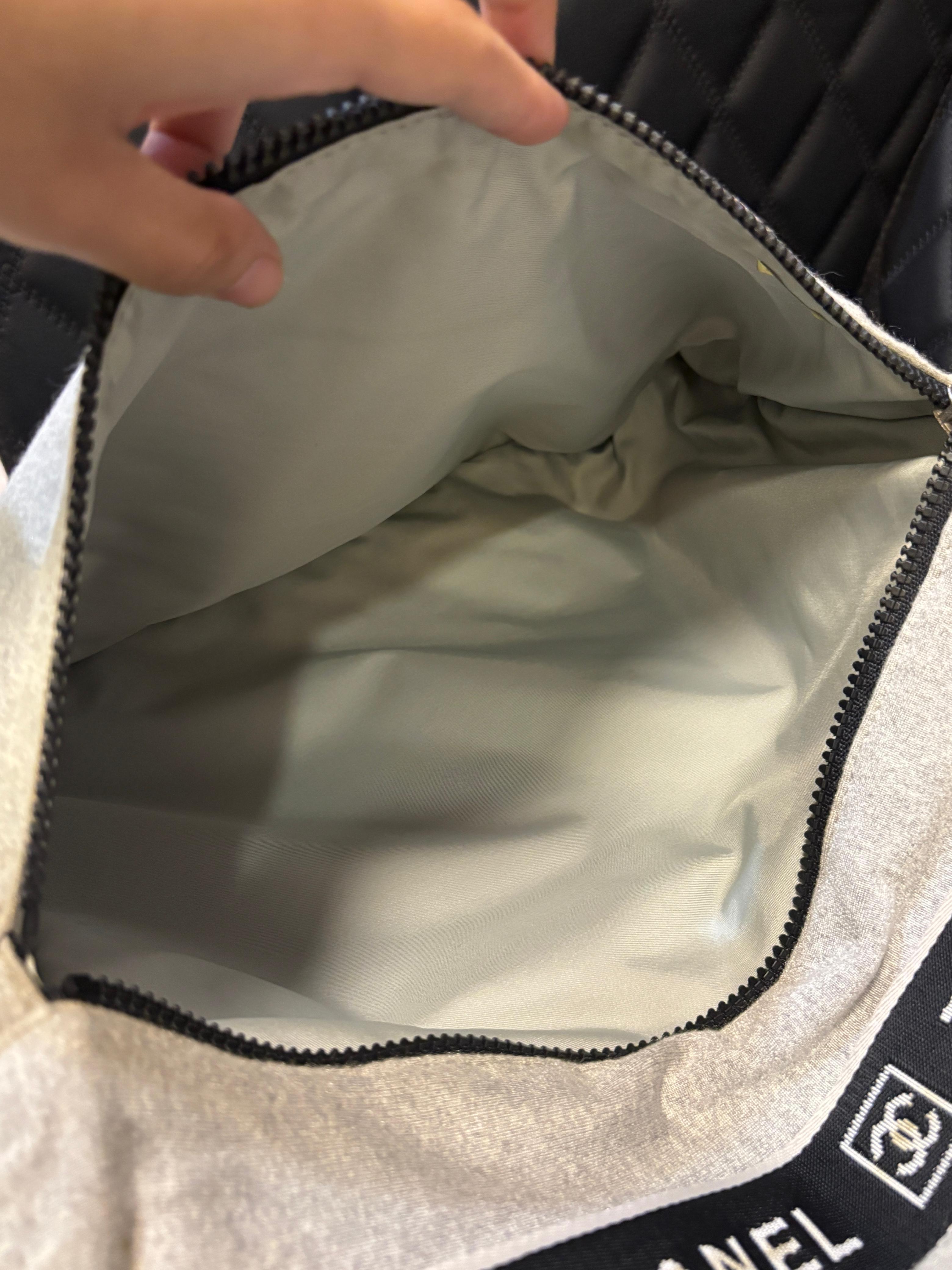 Chanel Sport Bolso Mensajero Grande Lana Gris en venta 9