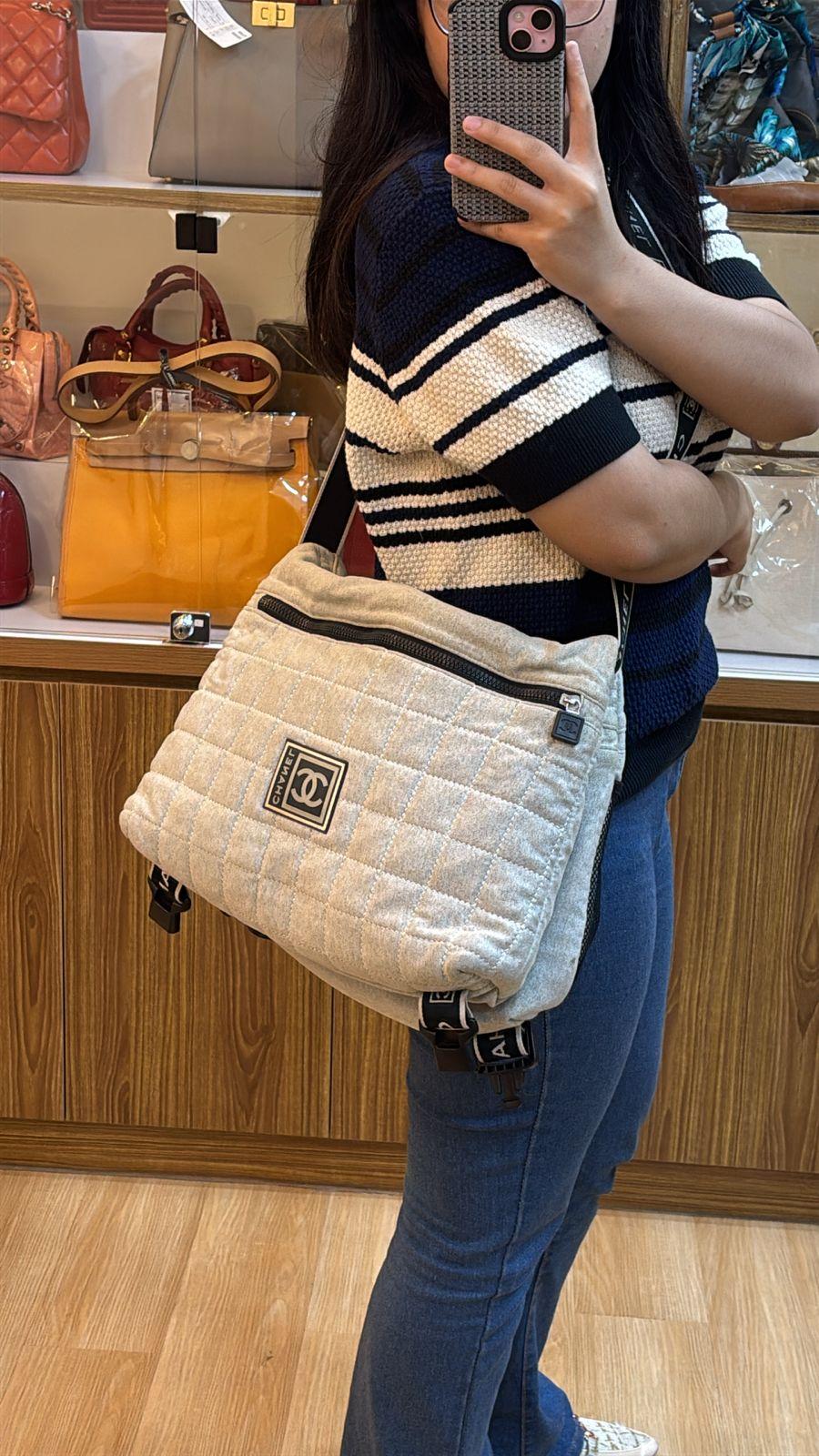 Chanel Sport Bolso Mensajero Grande Lana Gris en venta 12