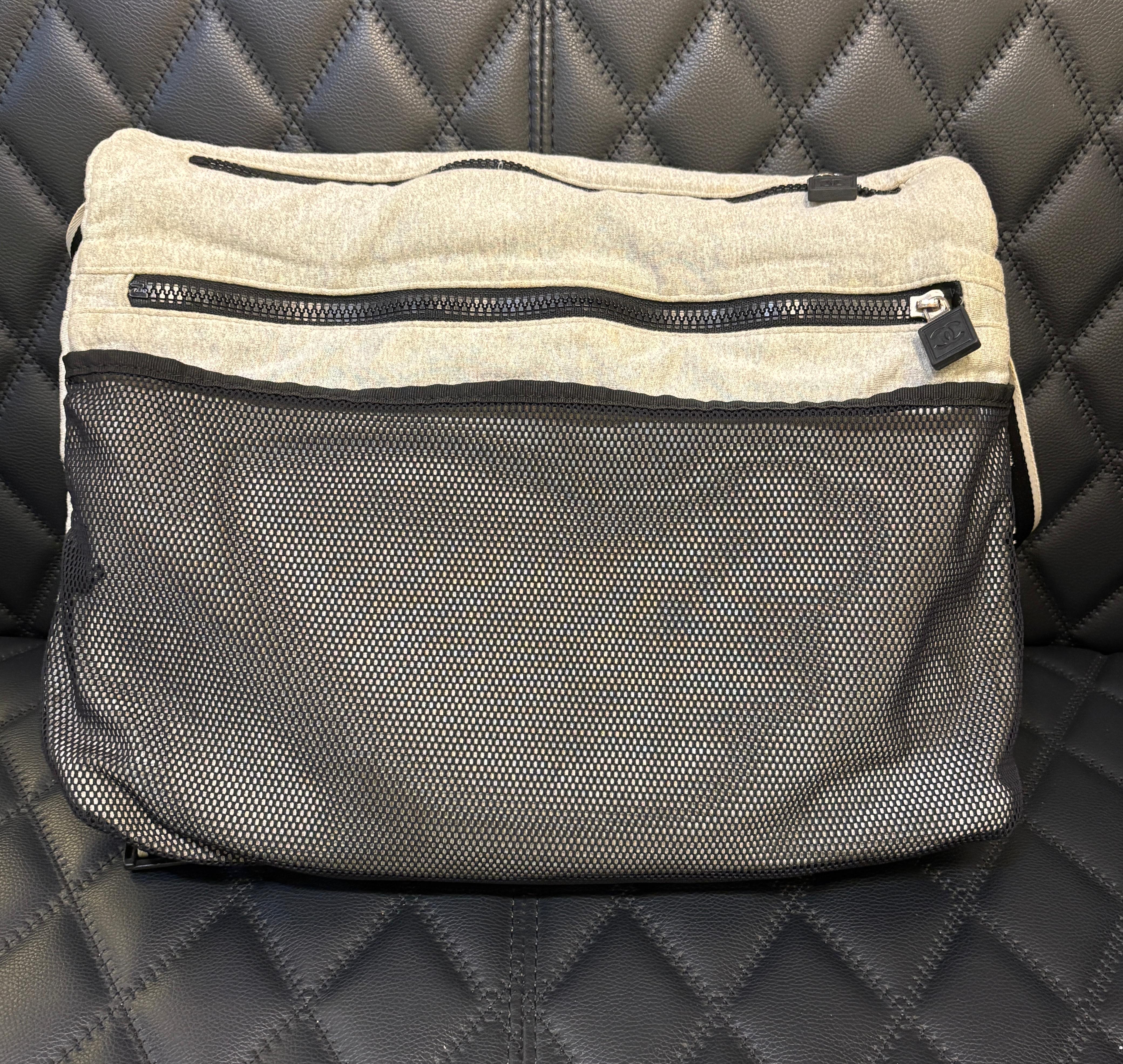 Femenino o masculino Chanel Sport Bolso Mensajero Grande Lana Gris en venta