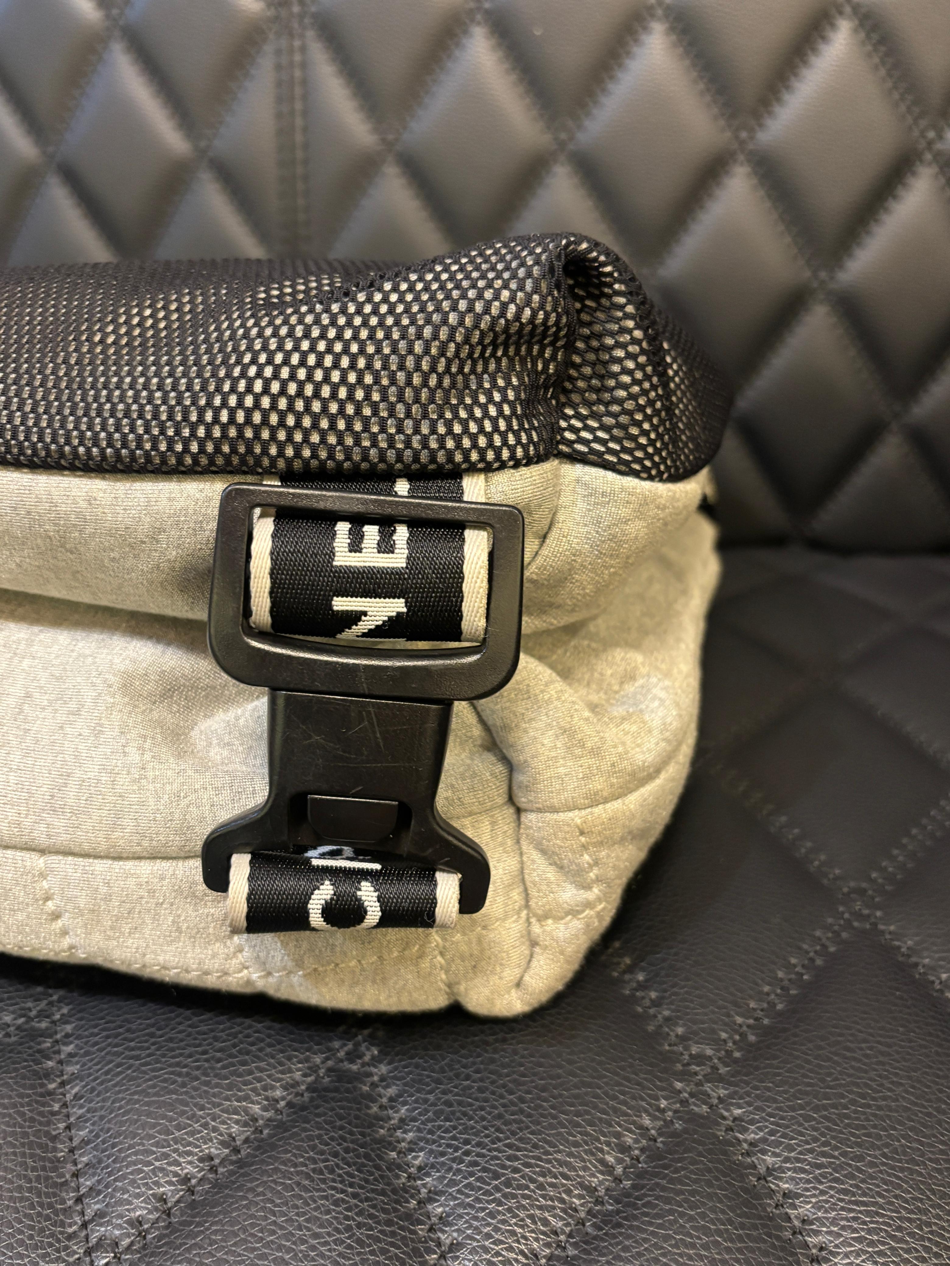 Chanel Sport Bolso Mensajero Grande Lana Gris en venta 3