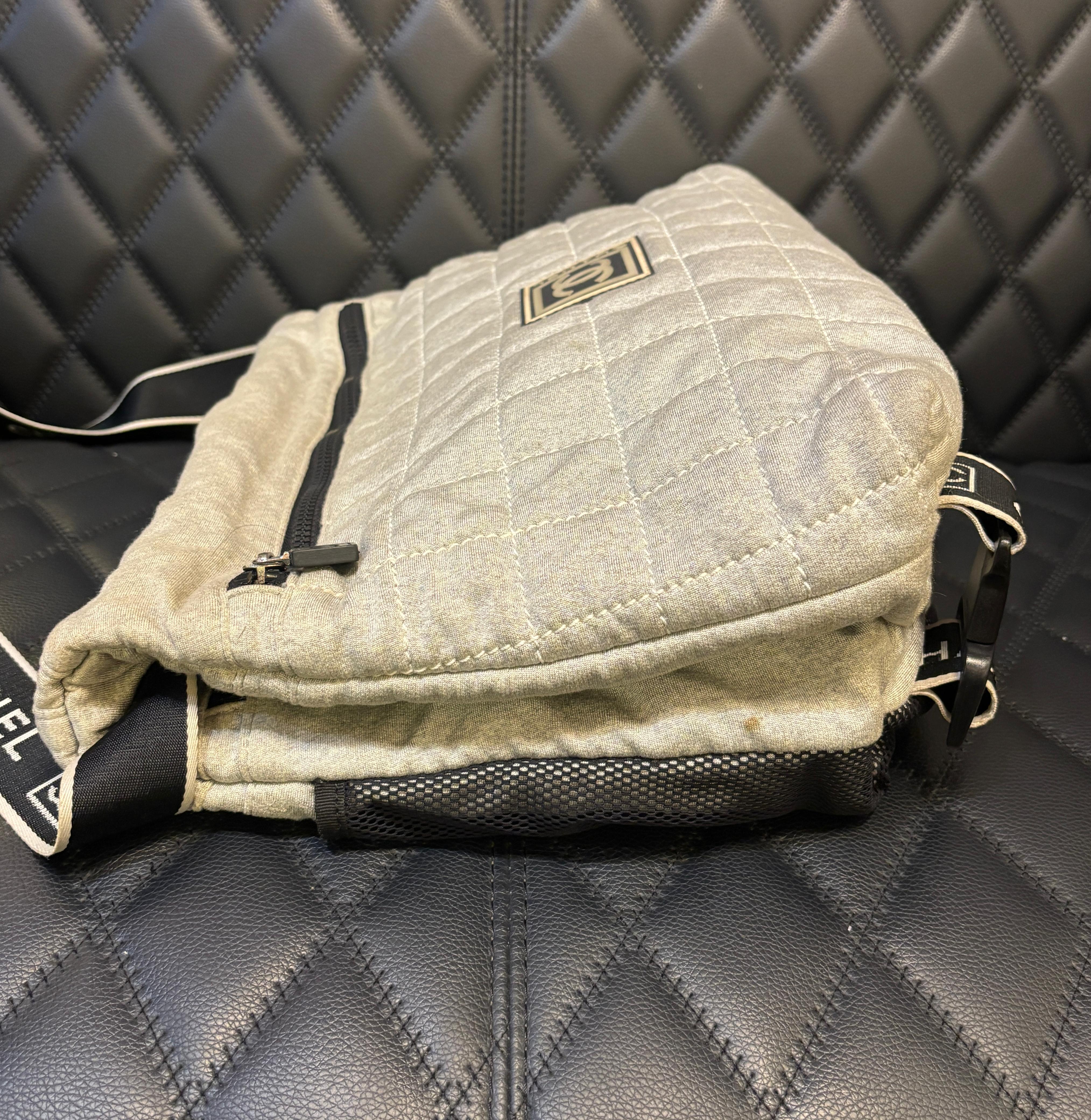 Chanel Sport Bolso Mensajero Grande Lana Gris en venta 4