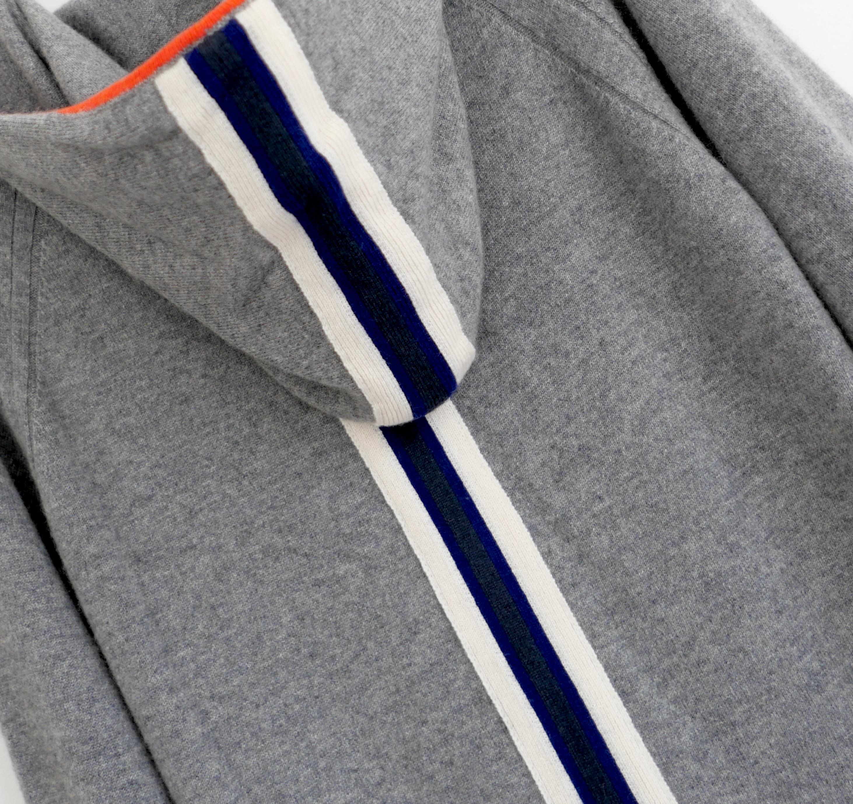 Women's Chanel Sport Line 2009 09P Cashmere Zip Front Long Cardigan For Sale