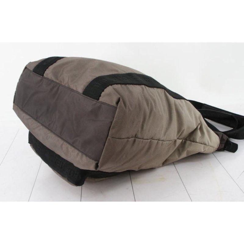 Chanel Sport Line Tragetasche aus grauem Nylon mit silberfarbenen Beschlägen (Grau) im Angebot