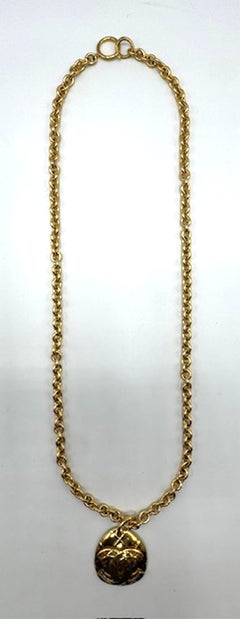 Chanel Spring 1994 Gold Quilt & CC Logo Pendant Necklace