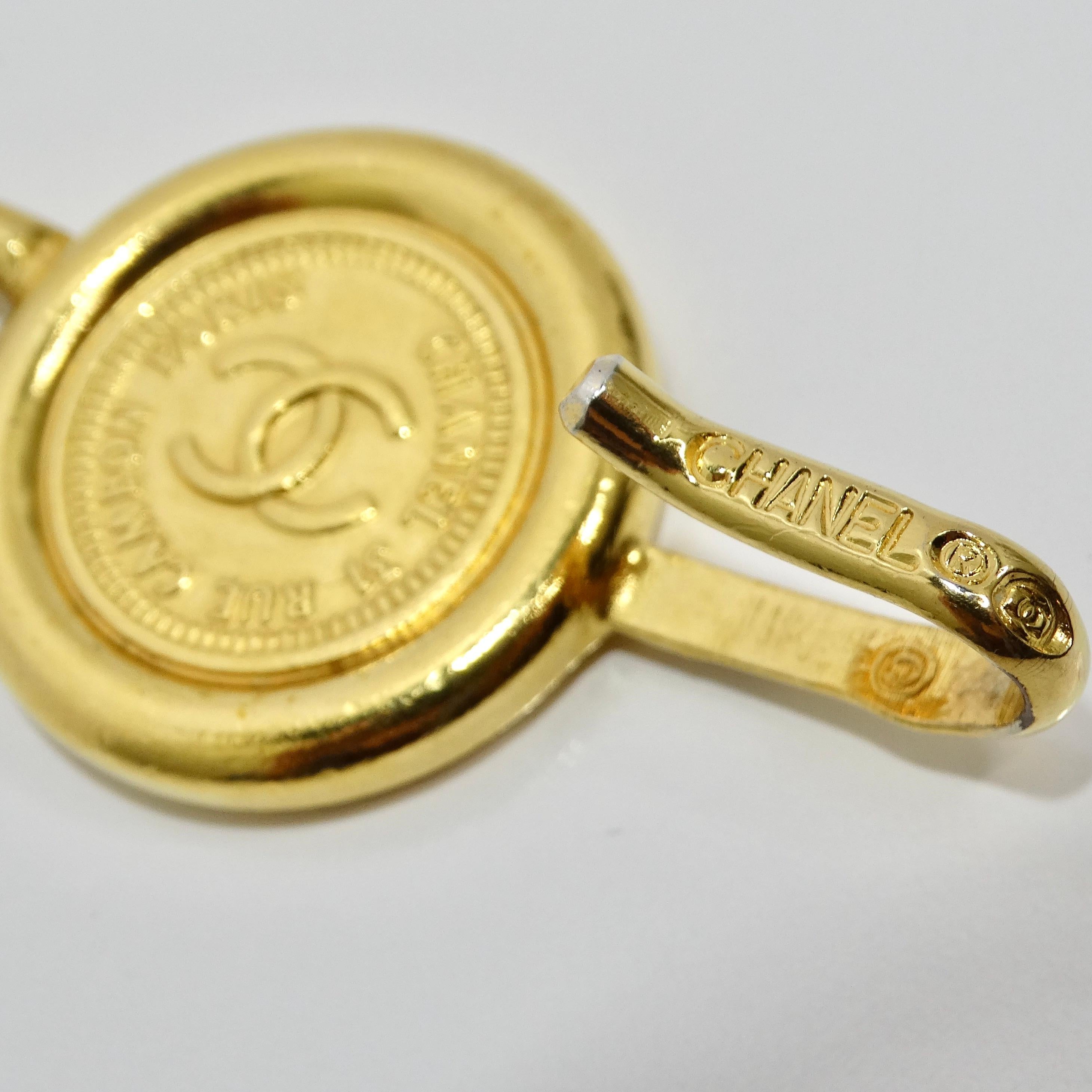 Chanel Frühjahr 1994 Goldfarbener CC Medaillon Kettengürtel mit Medaillon im Angebot 4
