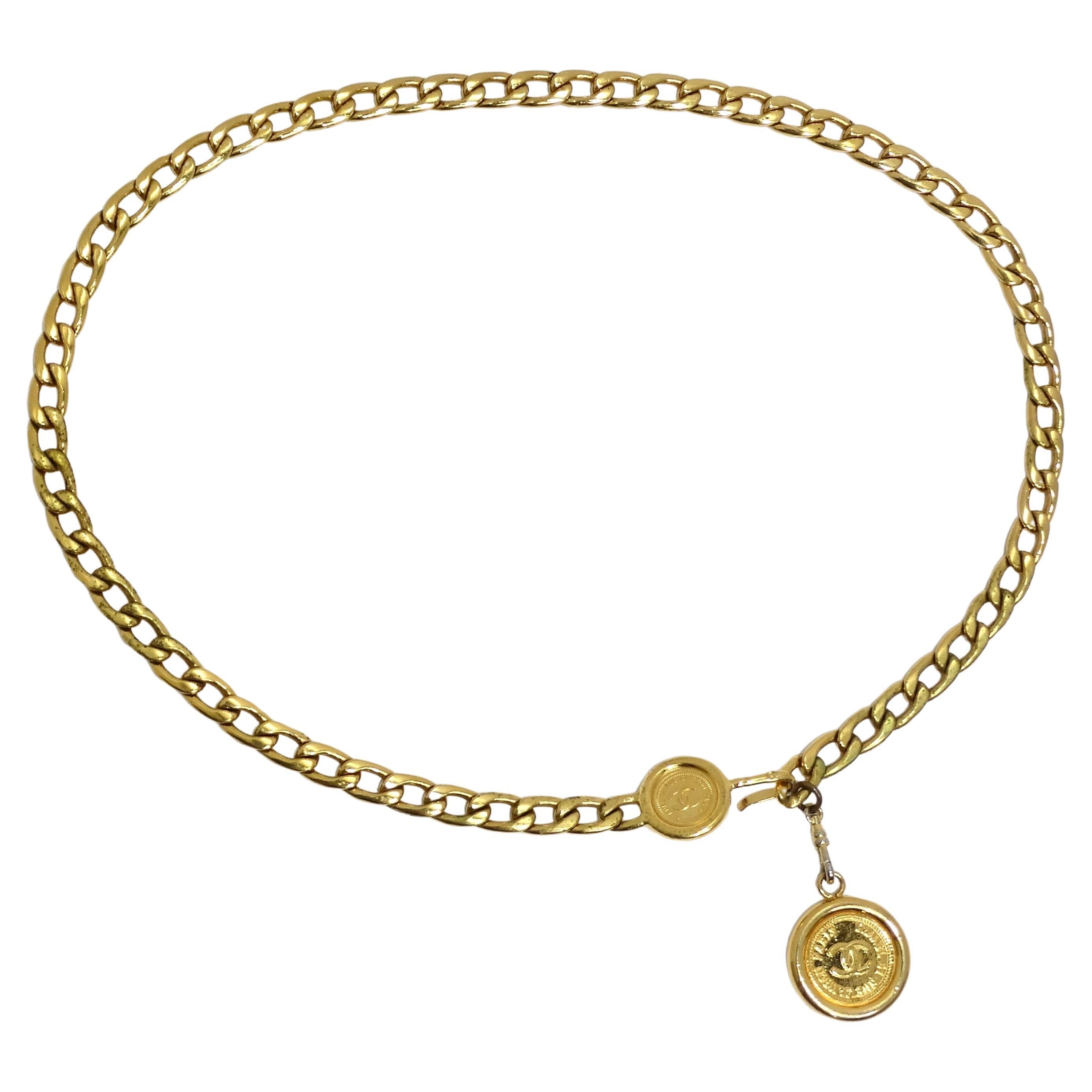 Chanel Frühjahr 1994 Goldfarbener CC Medaillon Kettengürtel mit Medaillon