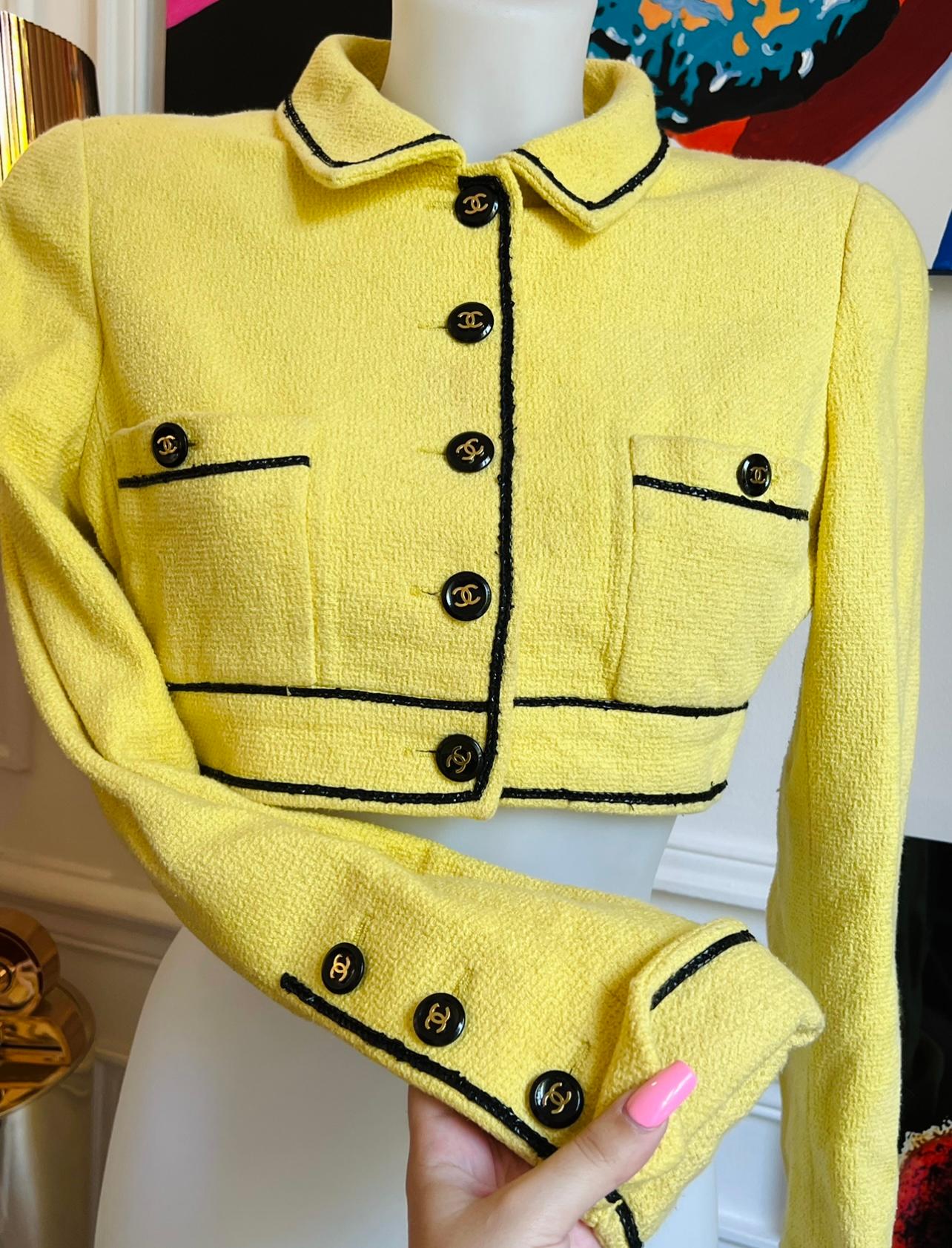 Women's Chanel Spring 1995 Barbie collection cropped jacket For Sale