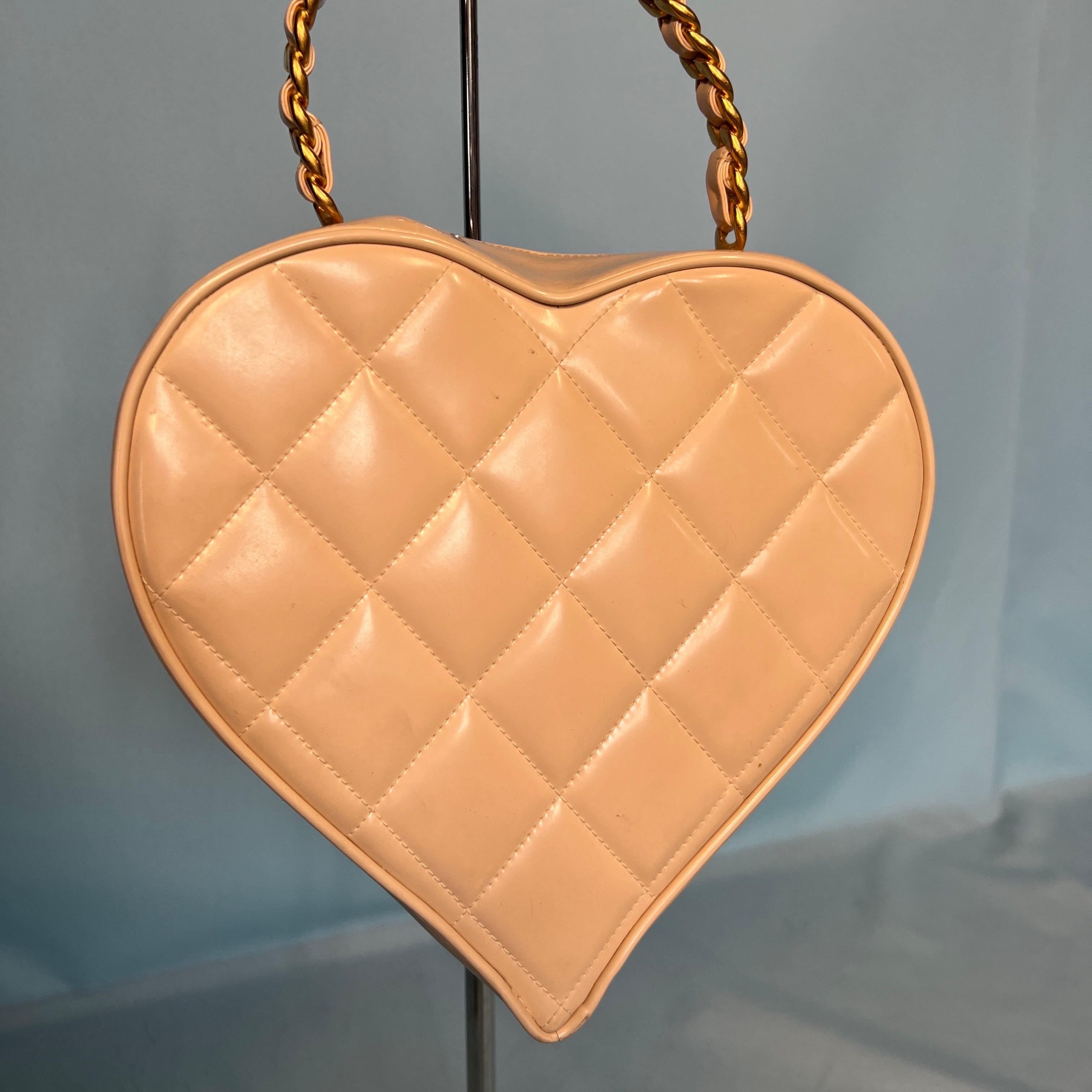 Chanel Spring 1995 Heart CC Patent Quilted Leather Bag 10