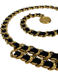 Chanel Spring 1995 interlaced chain belt