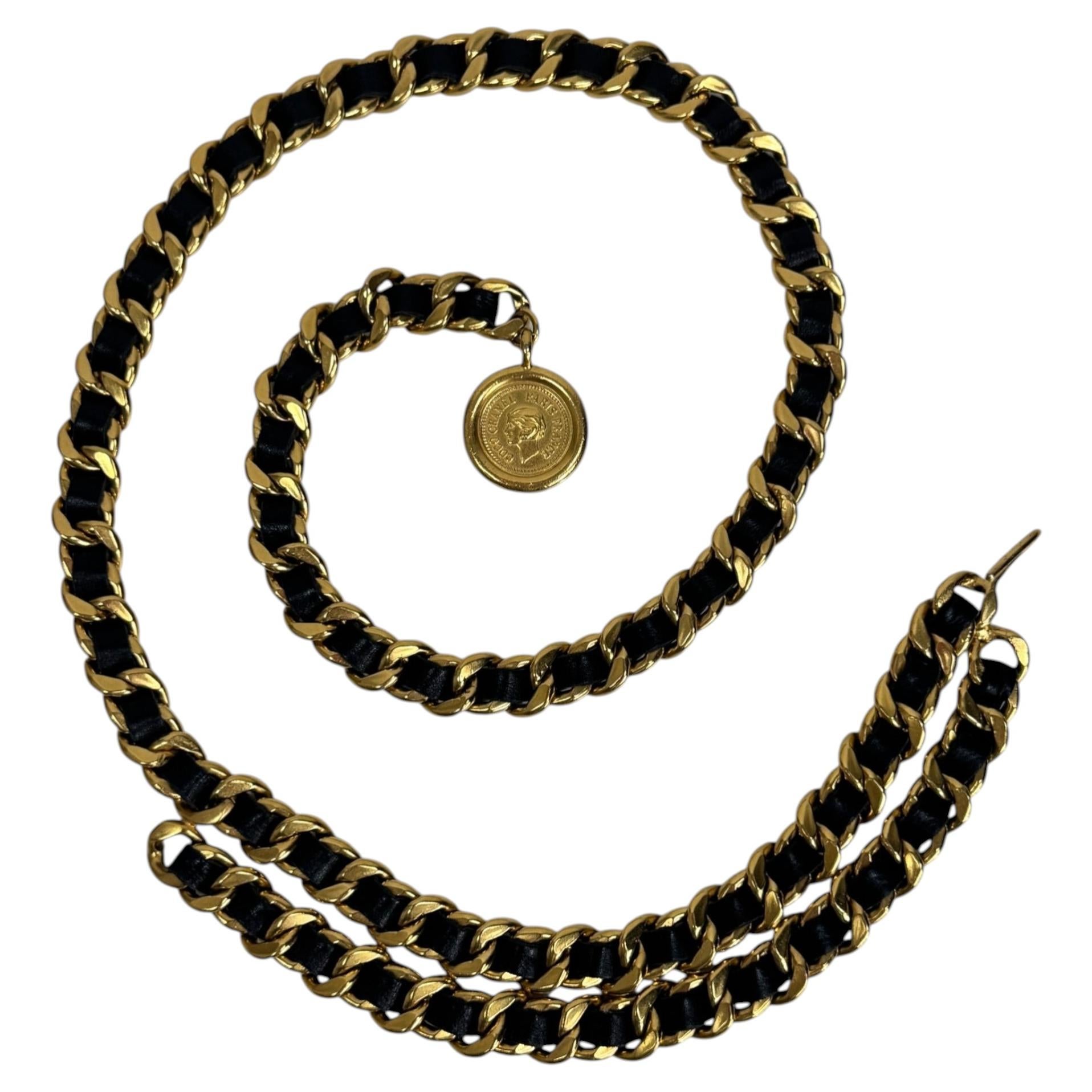 Chanel Spring 1995 interlaced chain belt