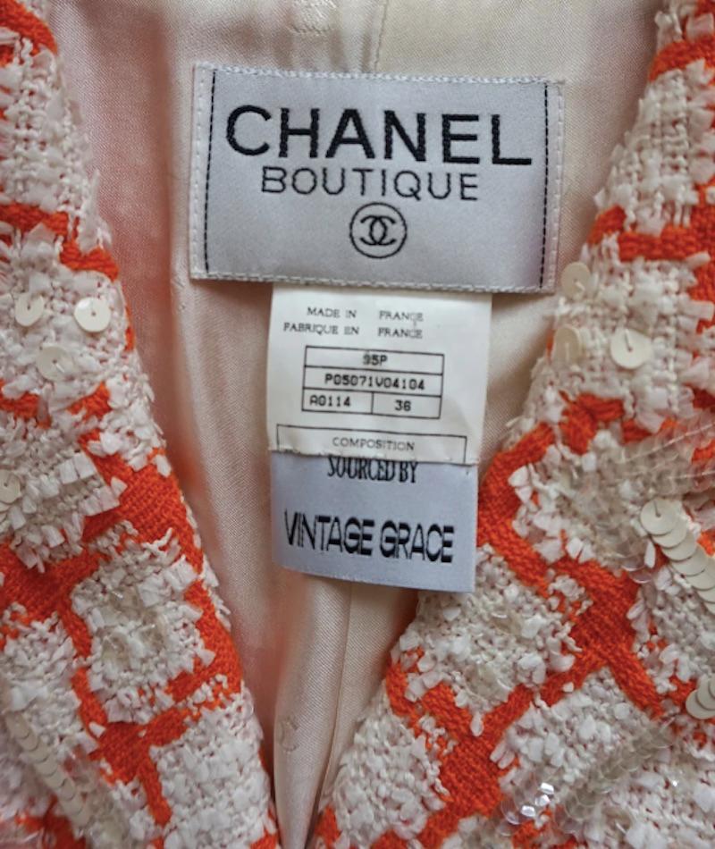 Women's Chanel Spring 1995 Orange and White Sequined Tweed Jacket (Runway) For Sale