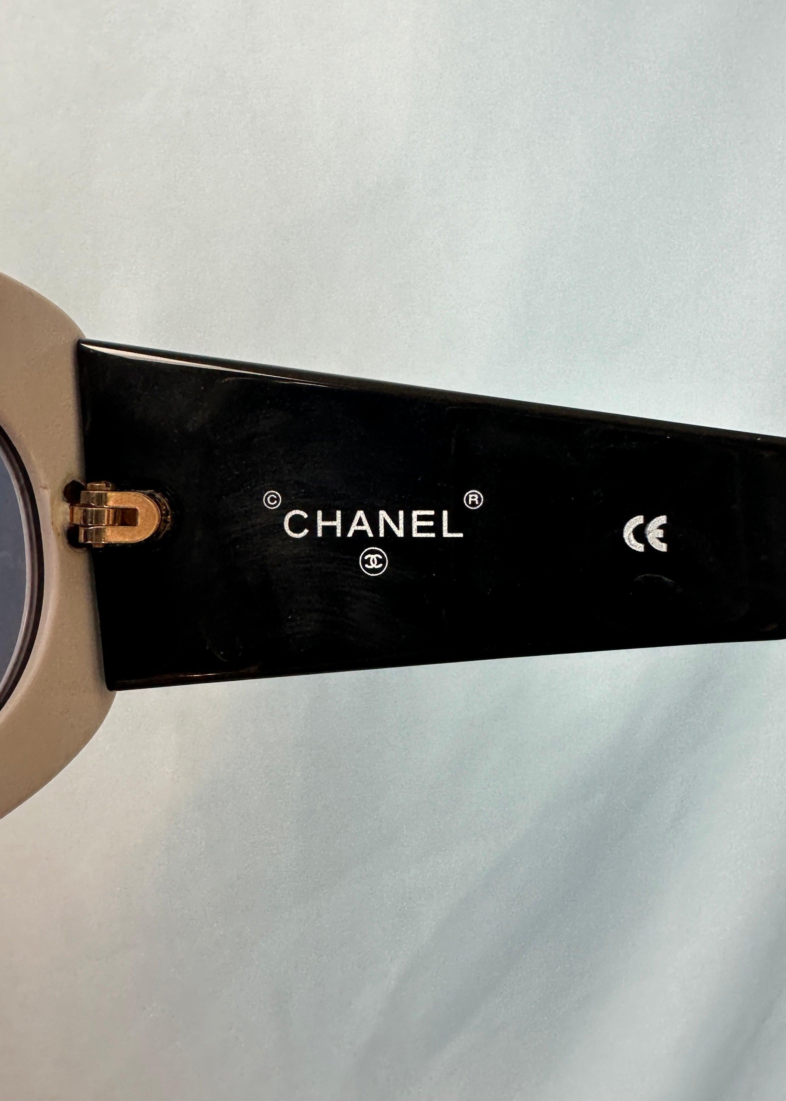 Chanel Spring 1995 Runway Black & White Monogram Sunglasses 2