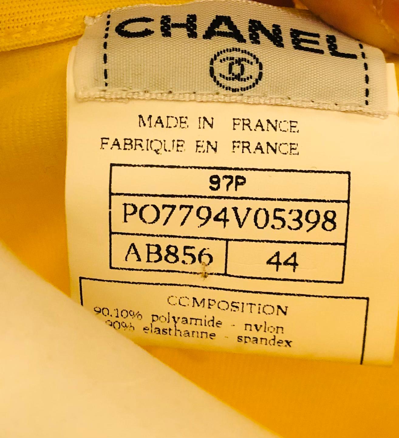 Chanel - Haut court jaune CC, printemps 1997  Excellent état - En vente à Sheung Wan, HK