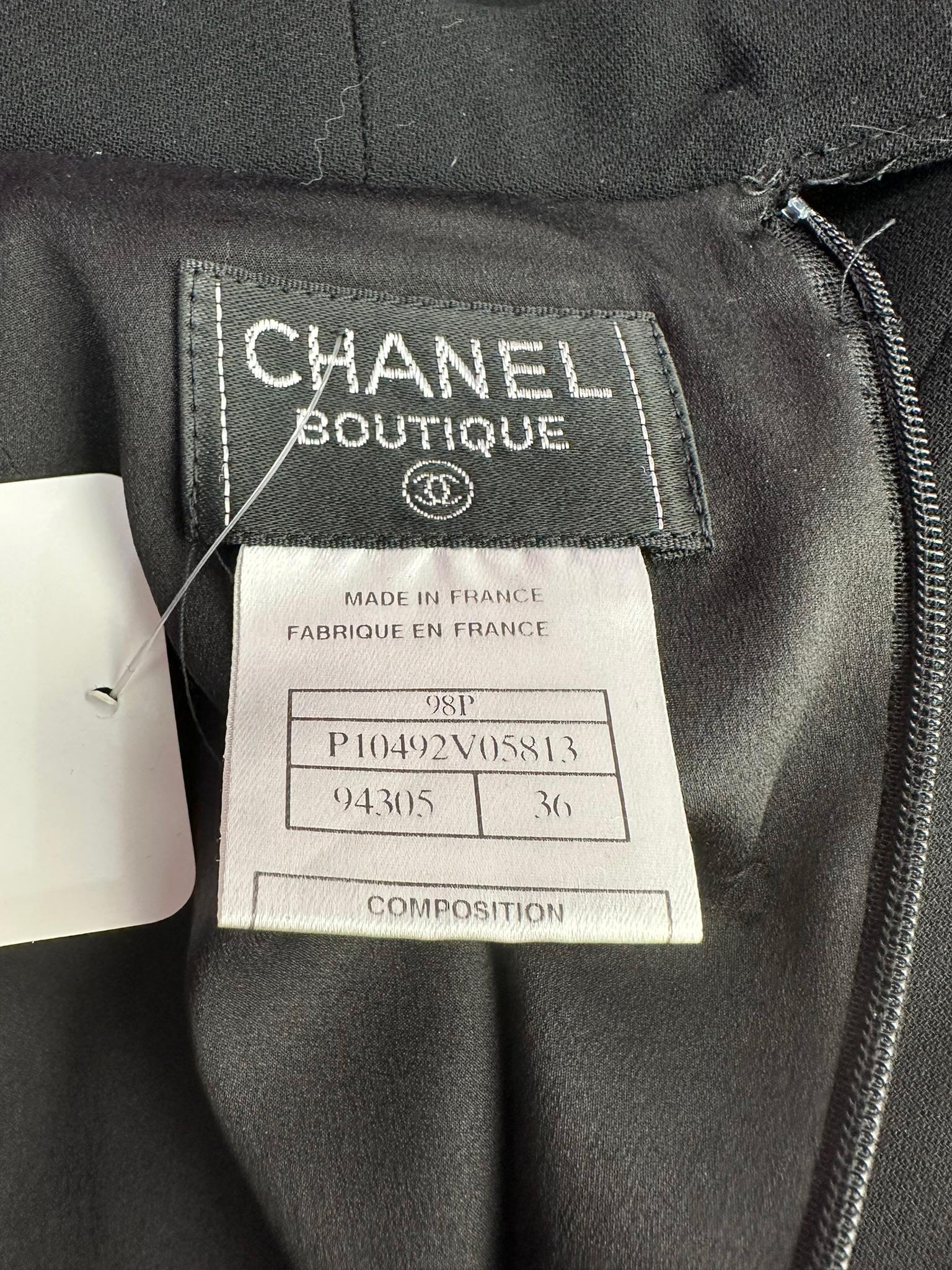 Chanel Spring 1998 Black 100% Wool Paneled Pencil Skirt 36 For Sale 10