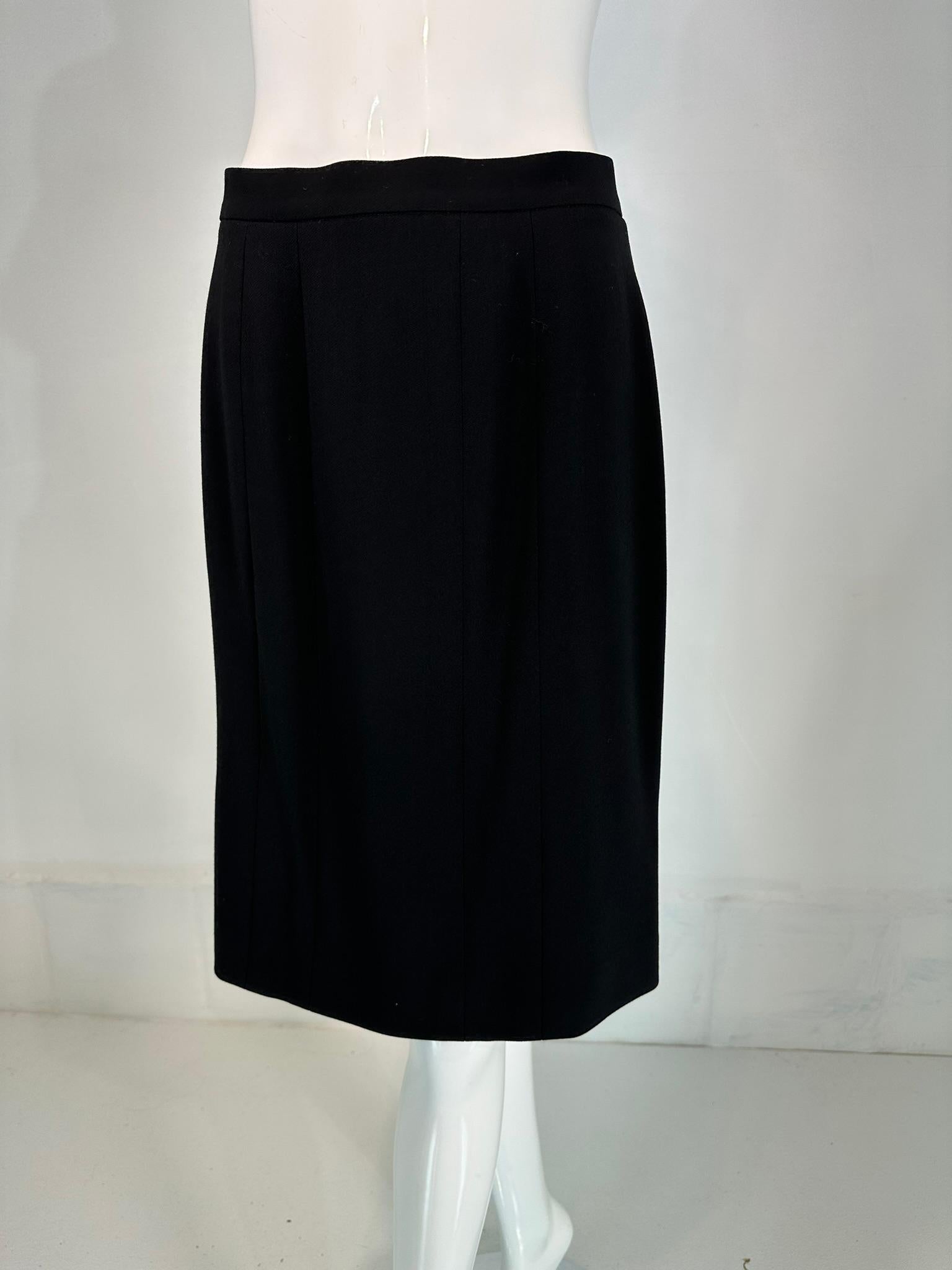 Chanel Spring 1998 Black 100% Wool Paneled Pencil Skirt 36 In Excellent Condition For Sale In West Palm Beach, FL