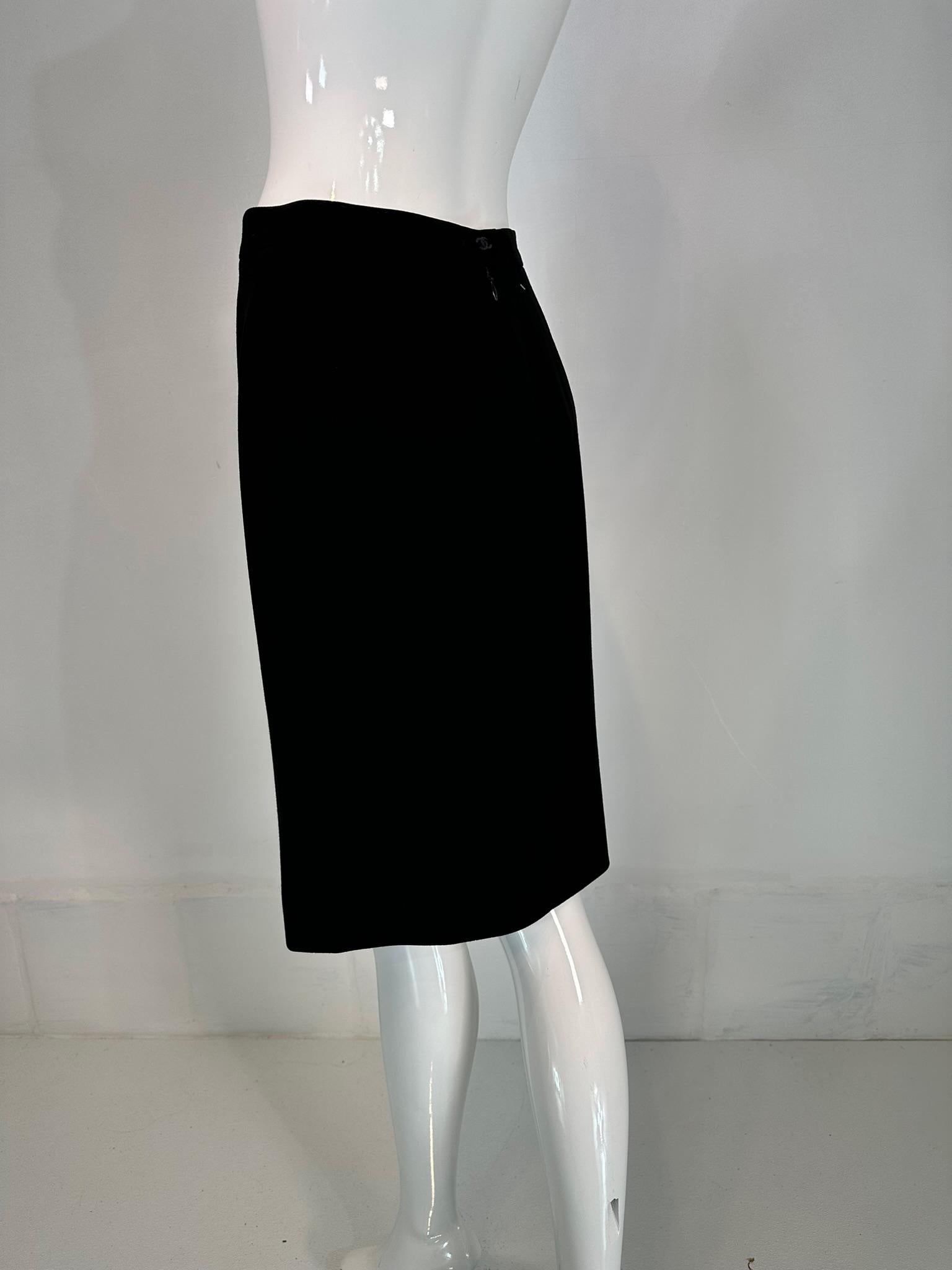 Chanel Spring 1998 Black 100% Wool Paneled Pencil Skirt 36 For Sale 2