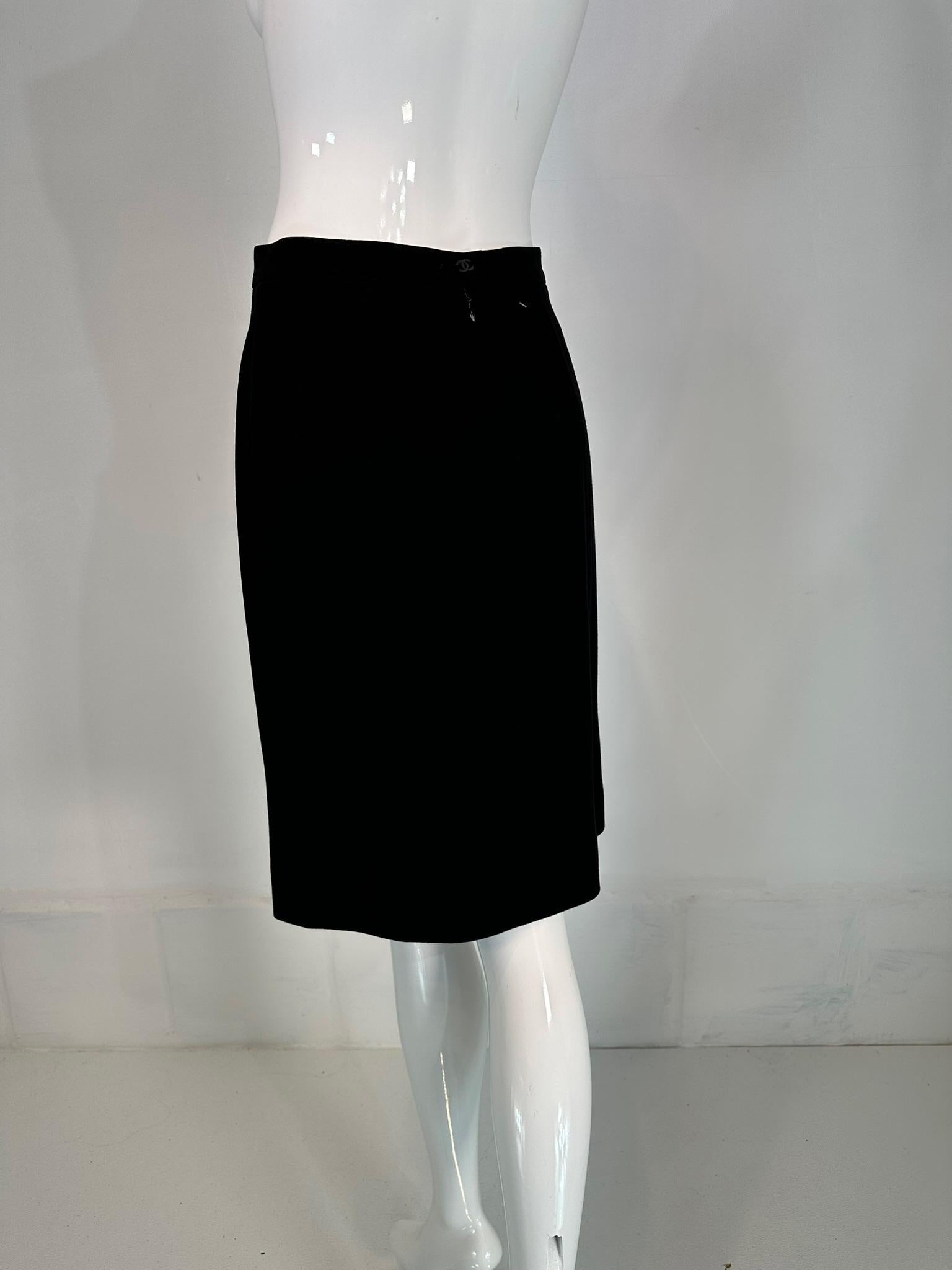 Chanel Spring 1998 Black 100% Wool Paneled Pencil Skirt 36 For Sale 3