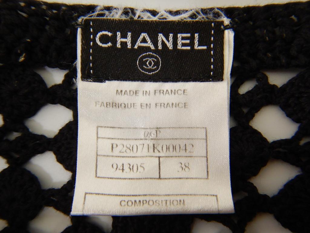 Chanel Spring 2006 Black Knit Cardigan Sweater For Sale 7