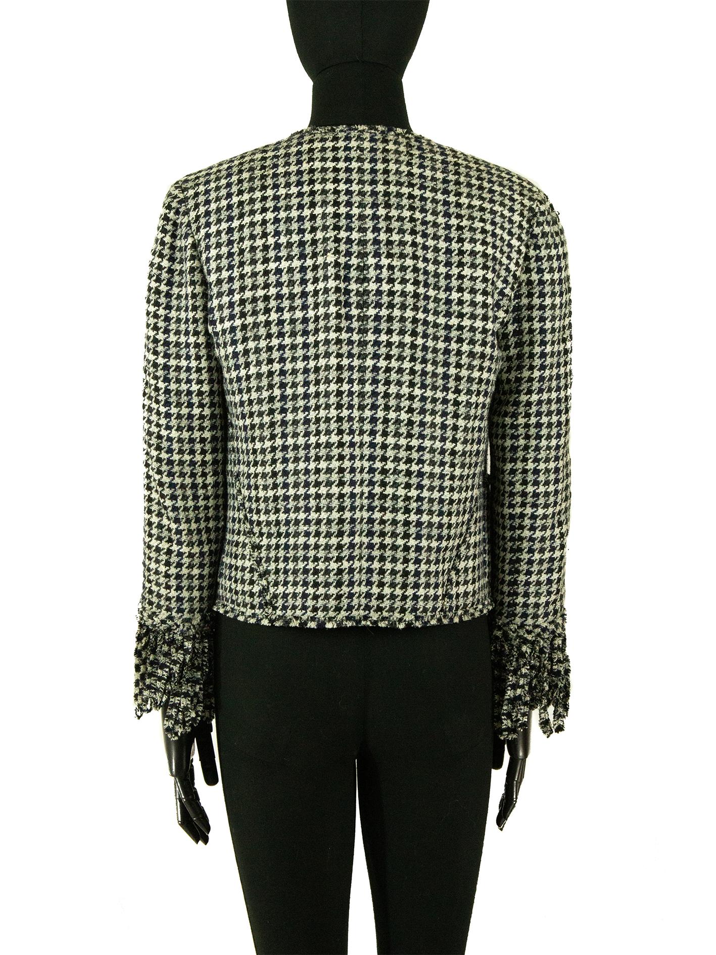 Chanel Spring 2007 Dogtooth Jacket In Good Condition For Sale In London, GB
