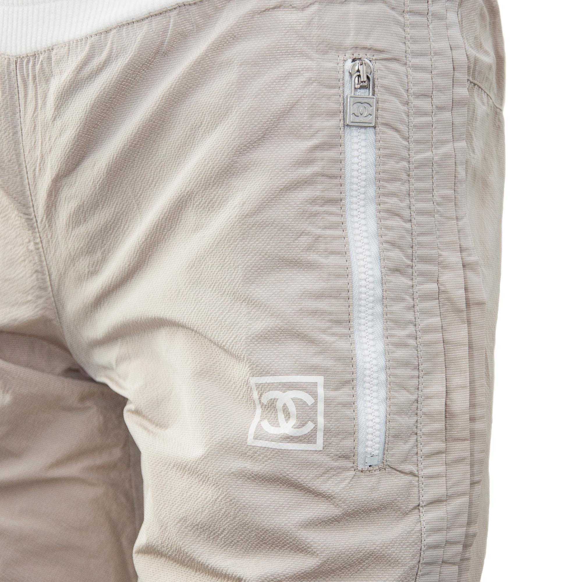 Chanel primavera 2007 Identificazione Pantaloni Capri Beige taglia 34 In condizioni buone in vendita a London, GB
