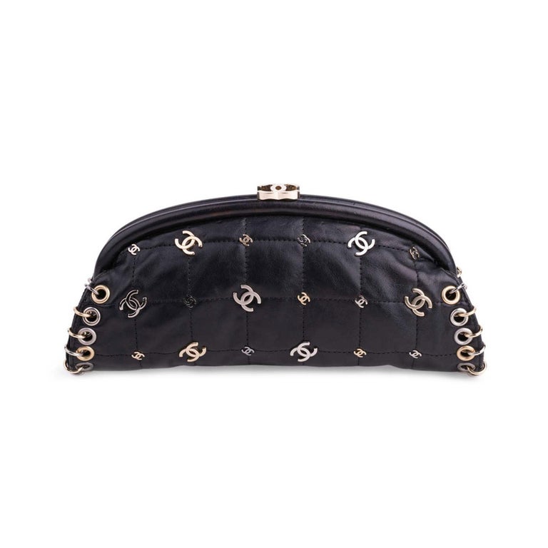 Chanel Spring 2007 Limited Edition Charm Rare Black Leather Clutch For Sale 4